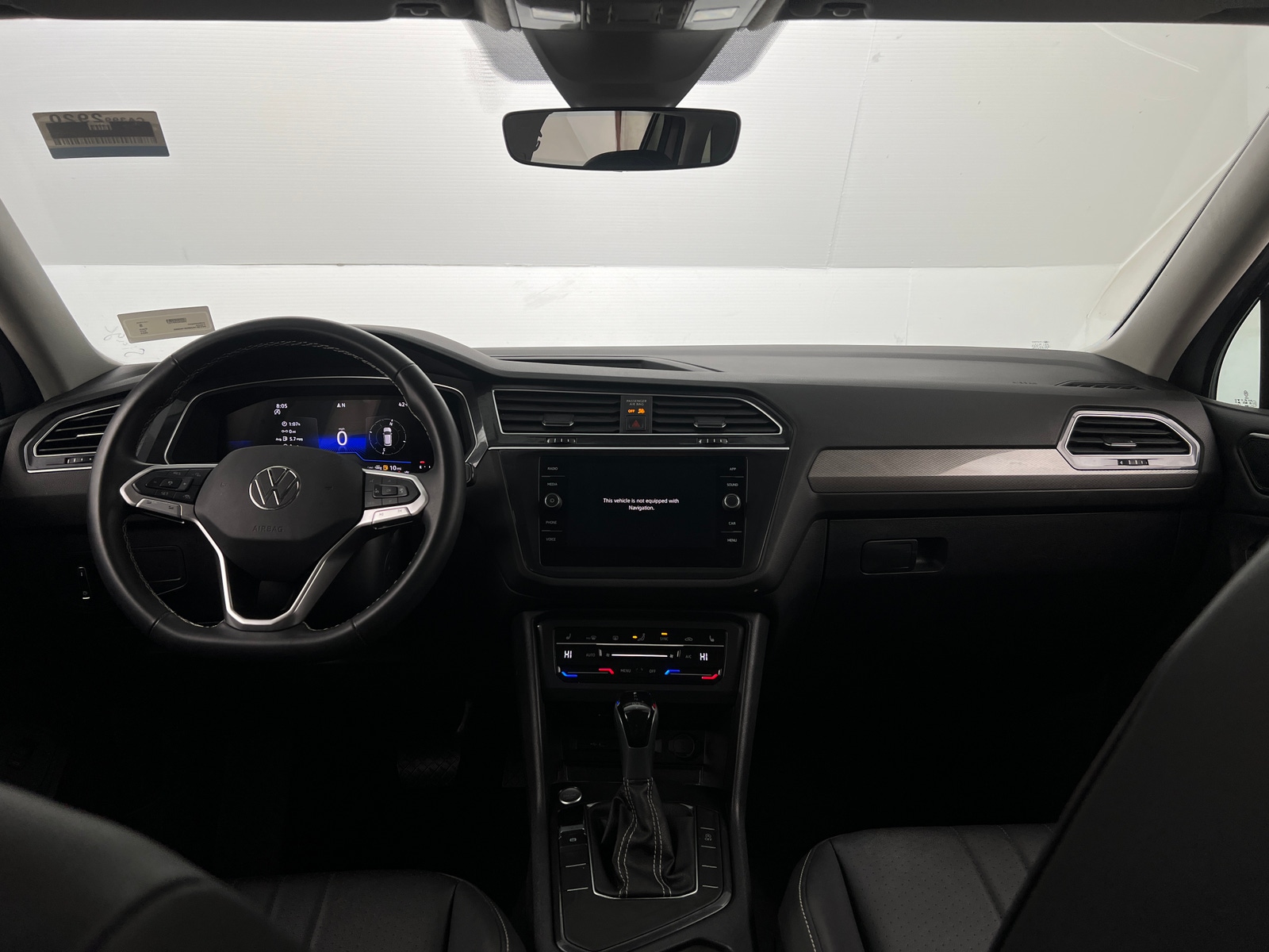 Thumbnail: 2024 Volkswagen Tiguan - 2