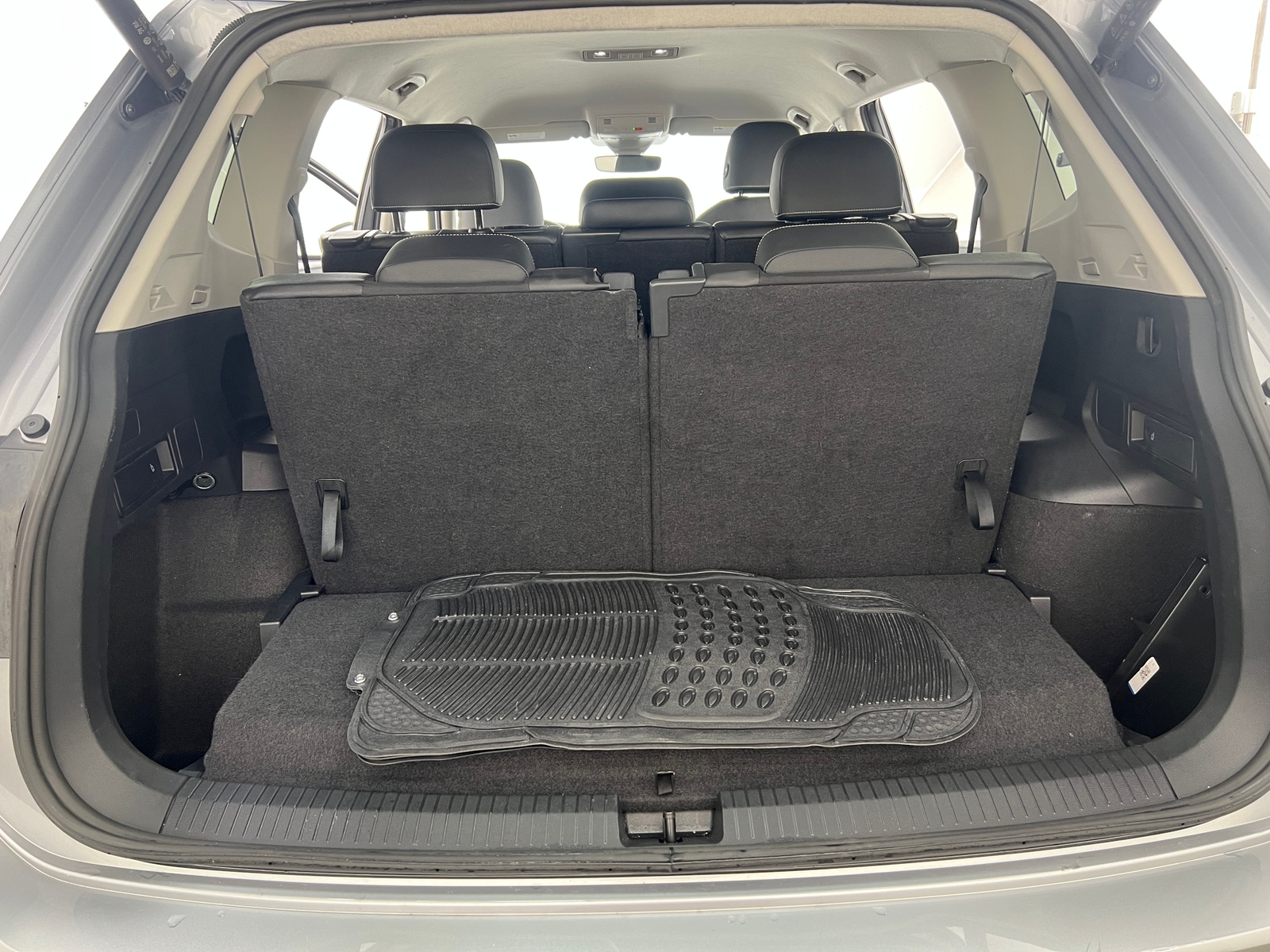 Thumbnail: 2024 Volkswagen Tiguan - 6