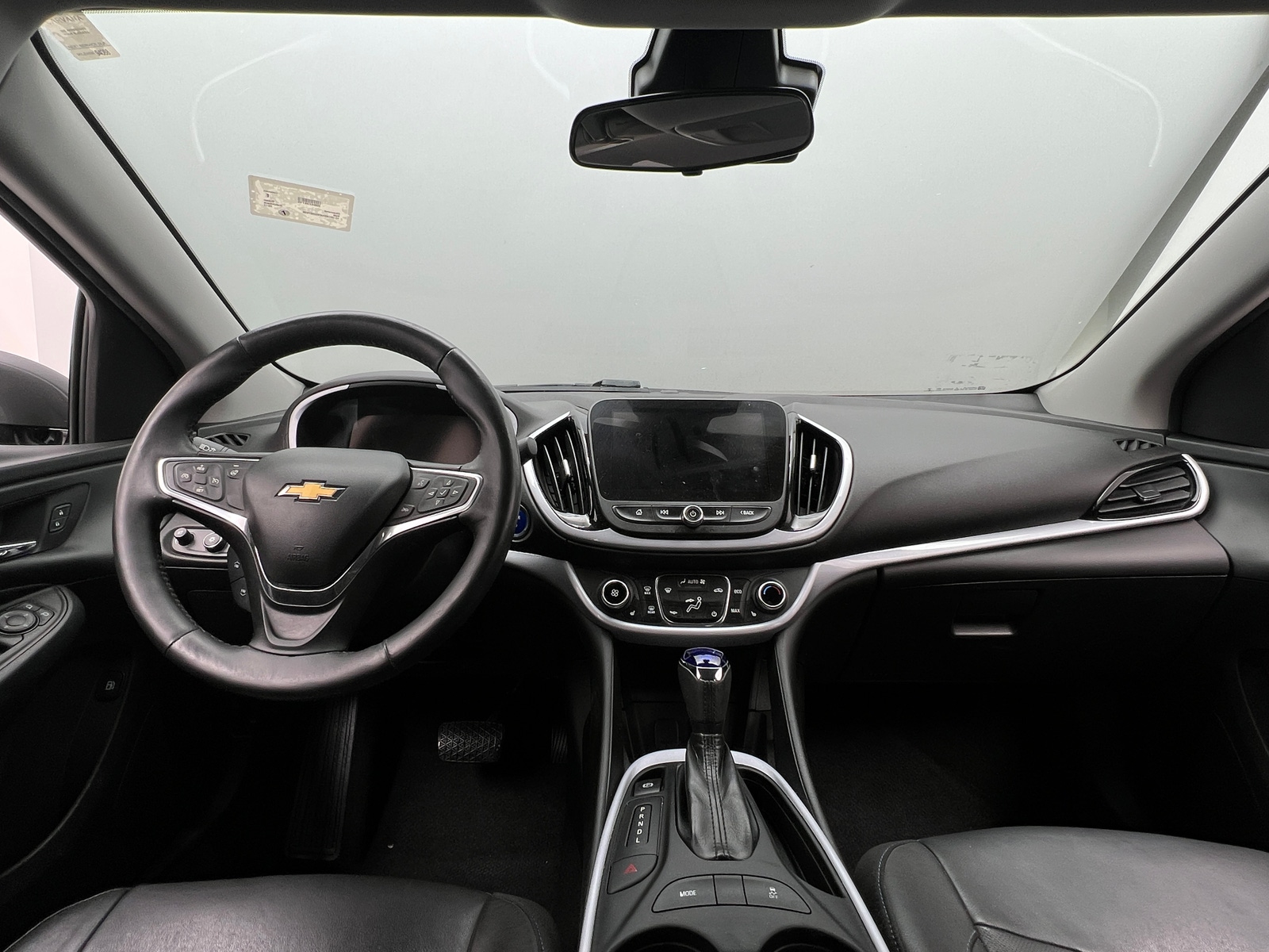 Thumbnail: 2017 Chevrolet Volt - 2