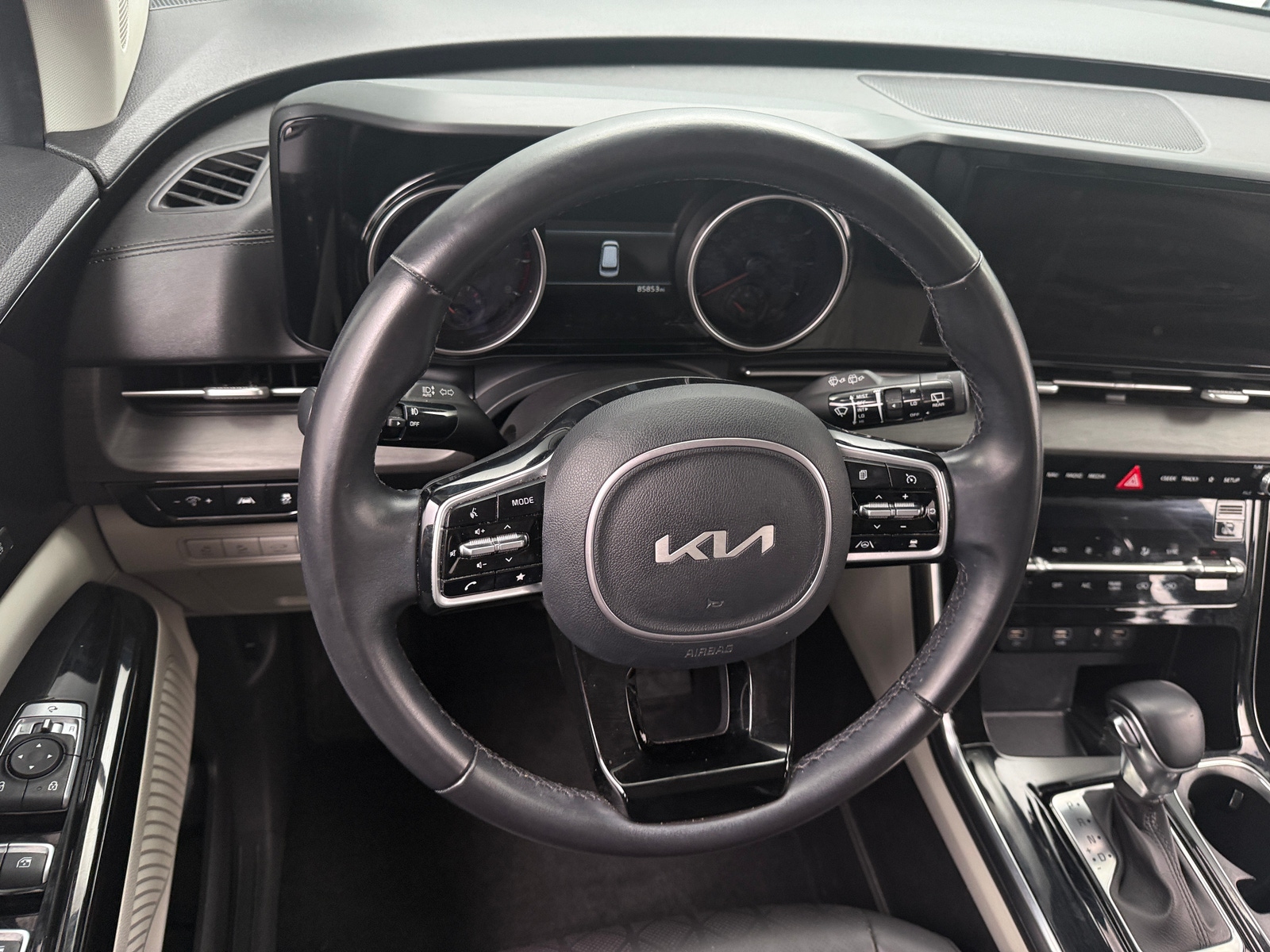 Thumbnail: 2022 Kia Carnival - 4