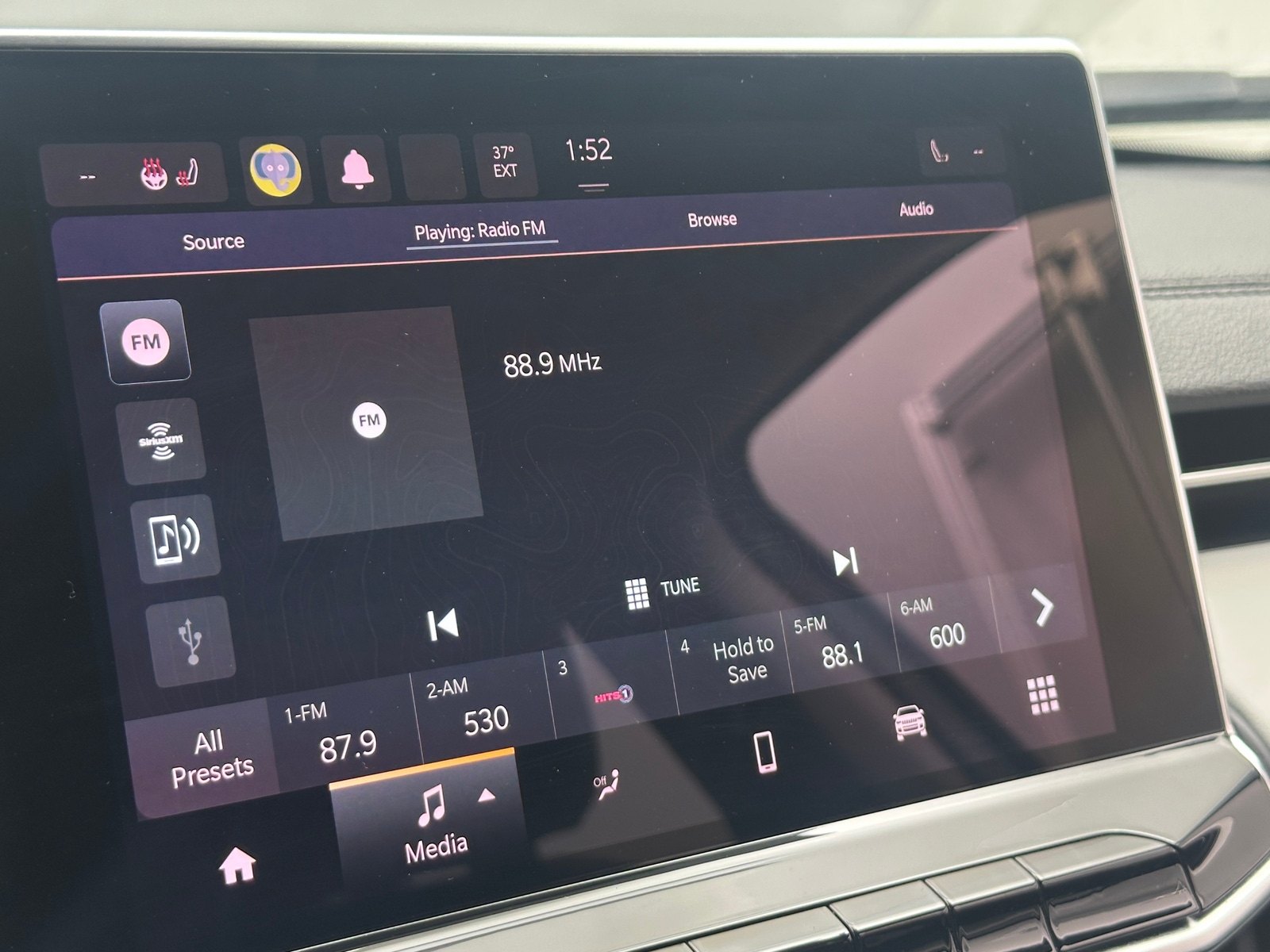 Thumbnail: 2022 Jeep Compass - 3