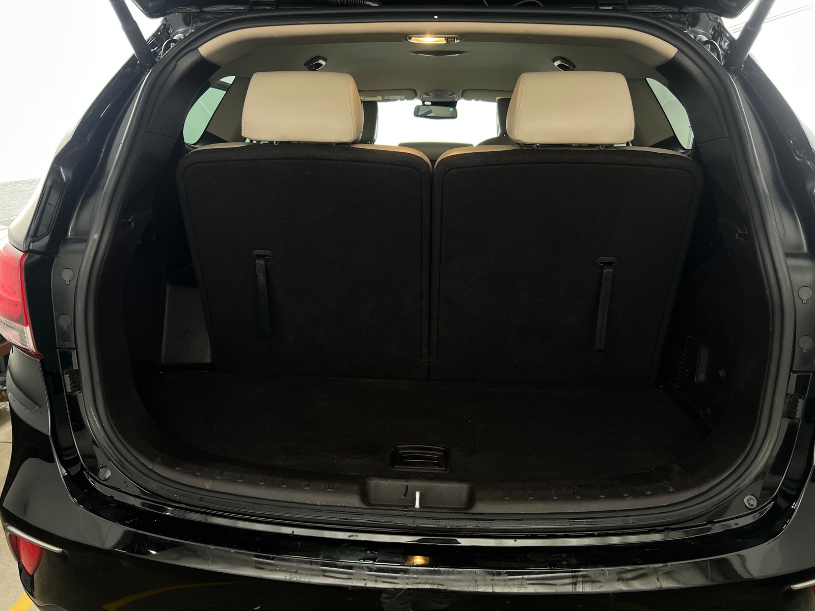 Thumbnail: 2018 Hyundai Santa Fe - 6