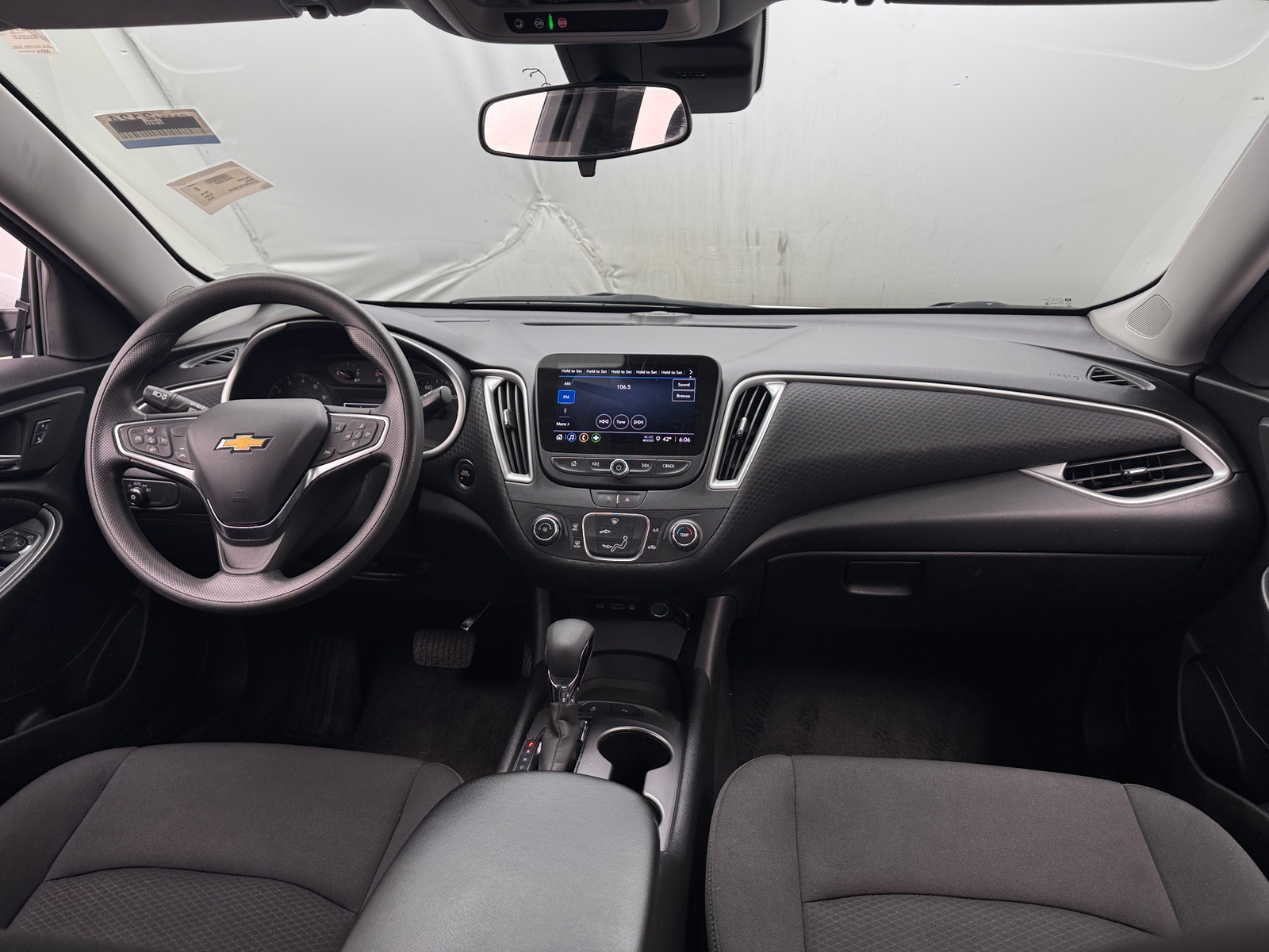 Thumbnail: 2024 Chevrolet Malibu - 3