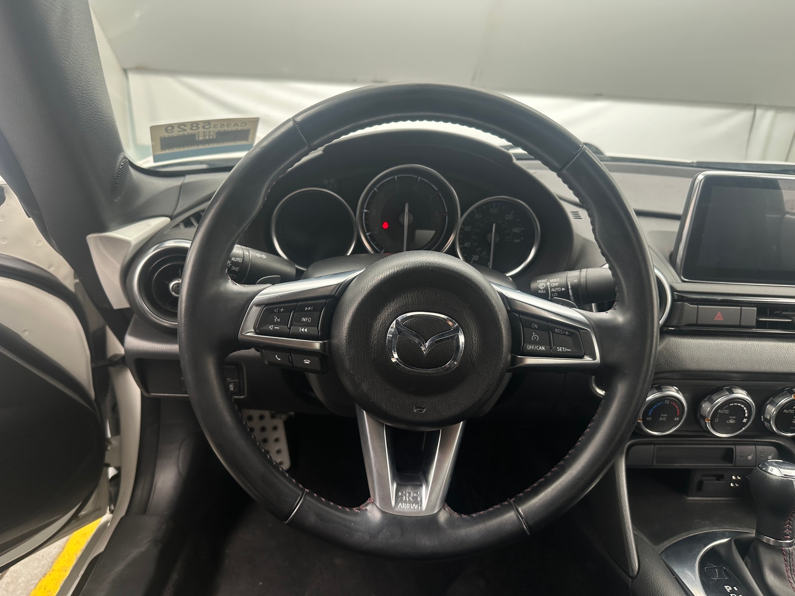 Thumbnail: 2017 Mazda MX-5 Miata - 5