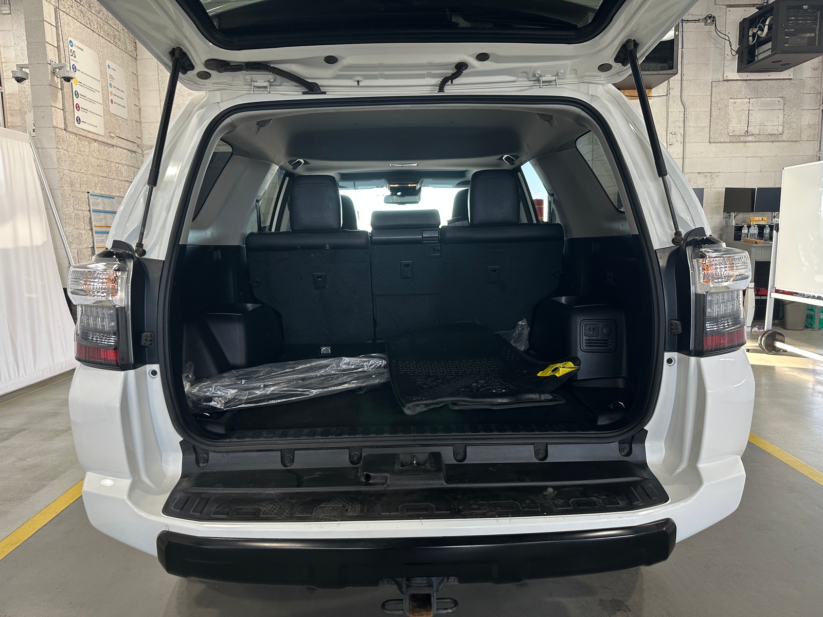 Thumbnail: 2022 Toyota 4Runner - 6