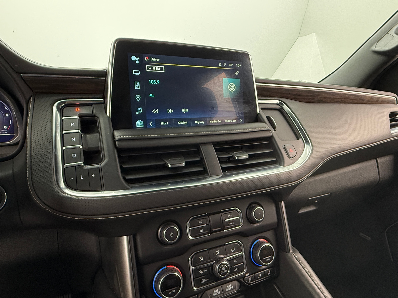 Thumbnail: 2023 Chevrolet Suburban - 3