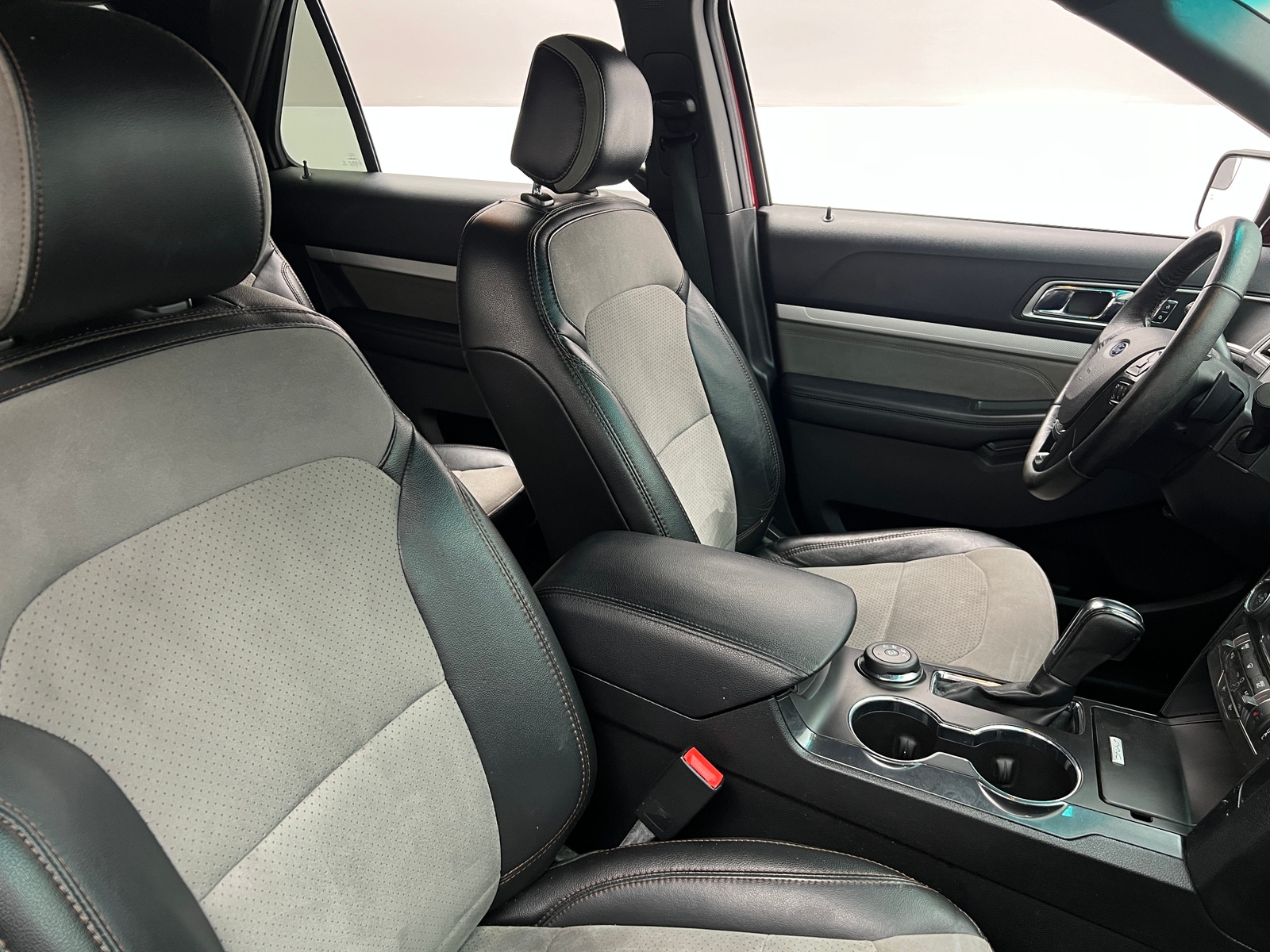 Thumbnail: 2017 Ford Explorer - 2