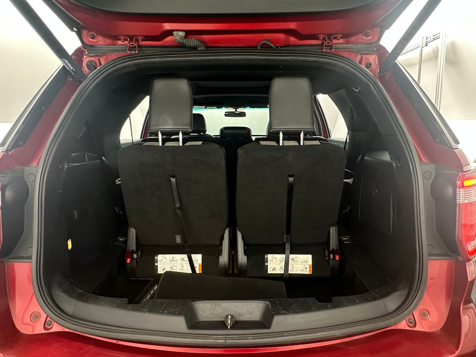 Thumbnail: 2017 Ford Explorer - 7