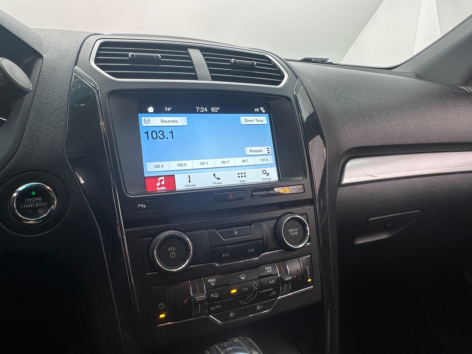 Thumbnail: 2017 Ford Explorer - 4