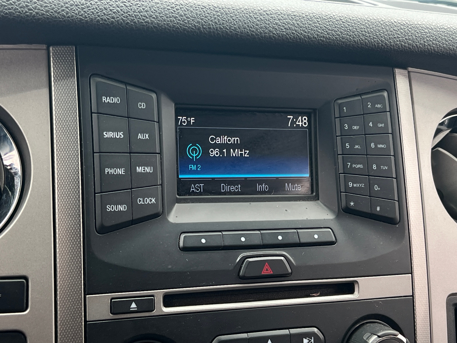 Thumbnail: 2017 Ford Expedition - 4