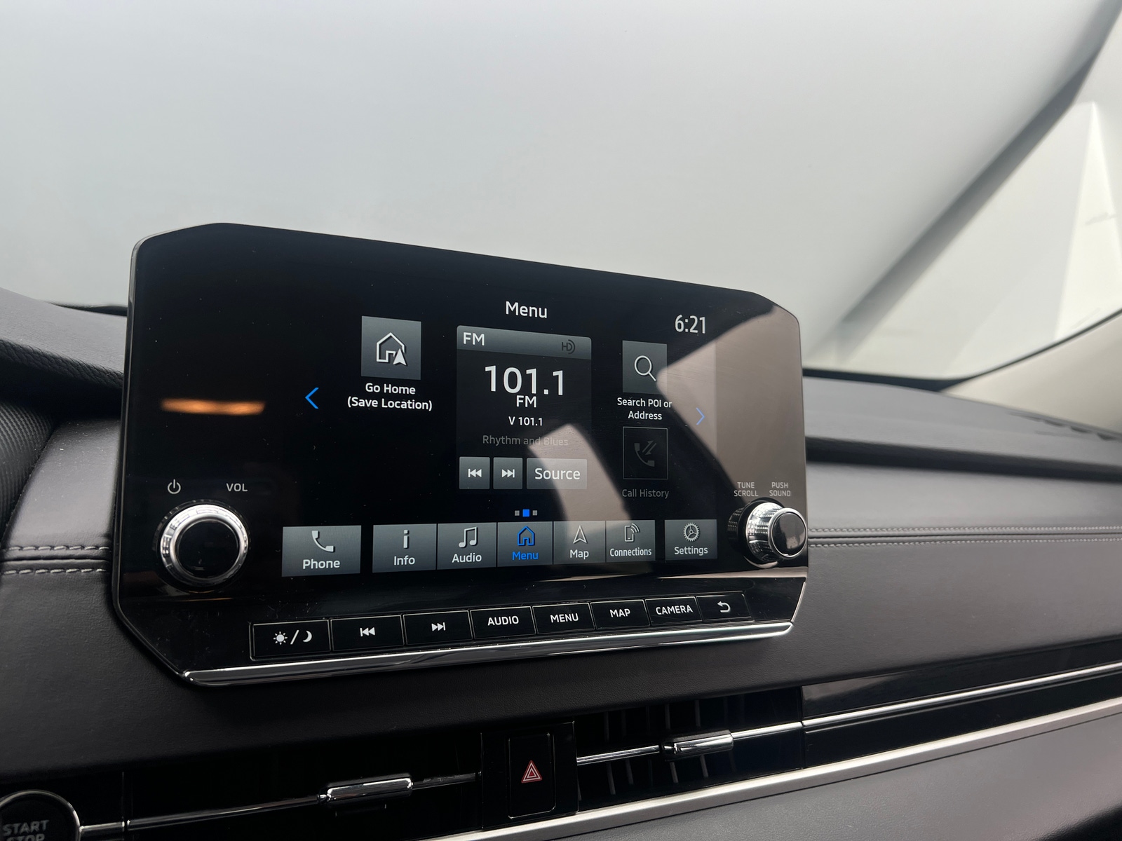 Thumbnail: 2024 Mitsubishi Outlander - 3