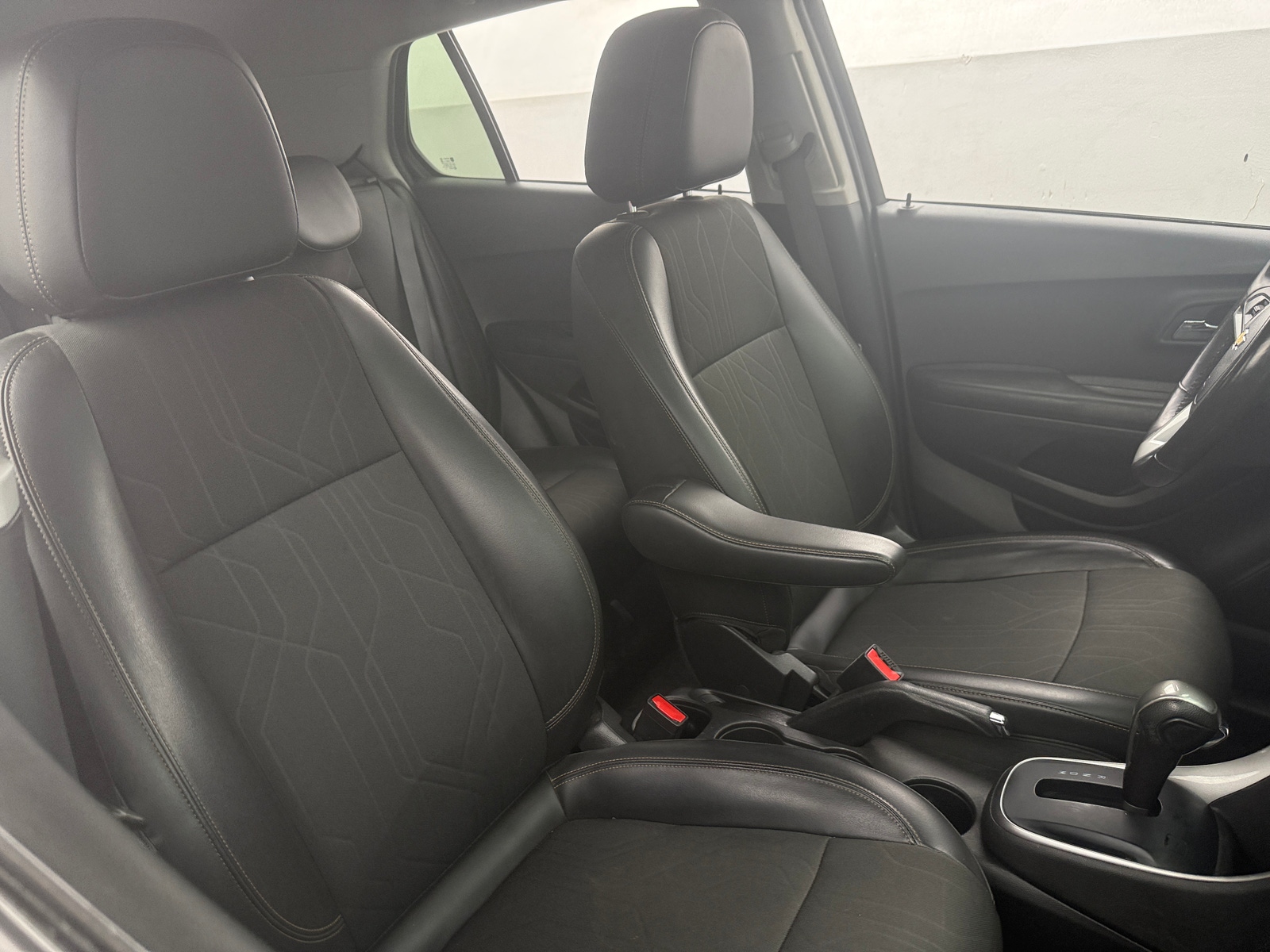 Thumbnail: 2022 Chevrolet Trax - 2