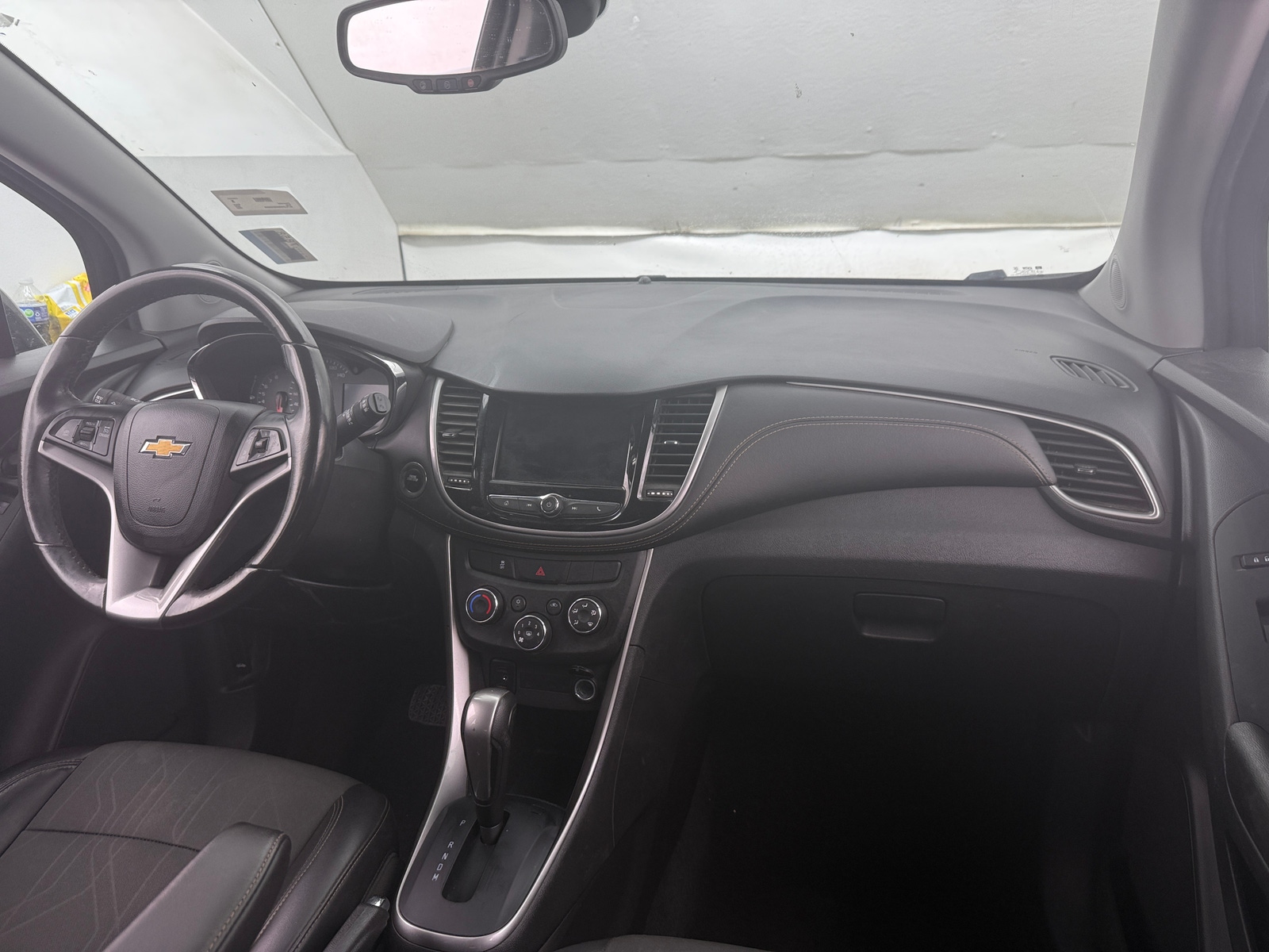 Thumbnail: 2022 Chevrolet Trax - 3