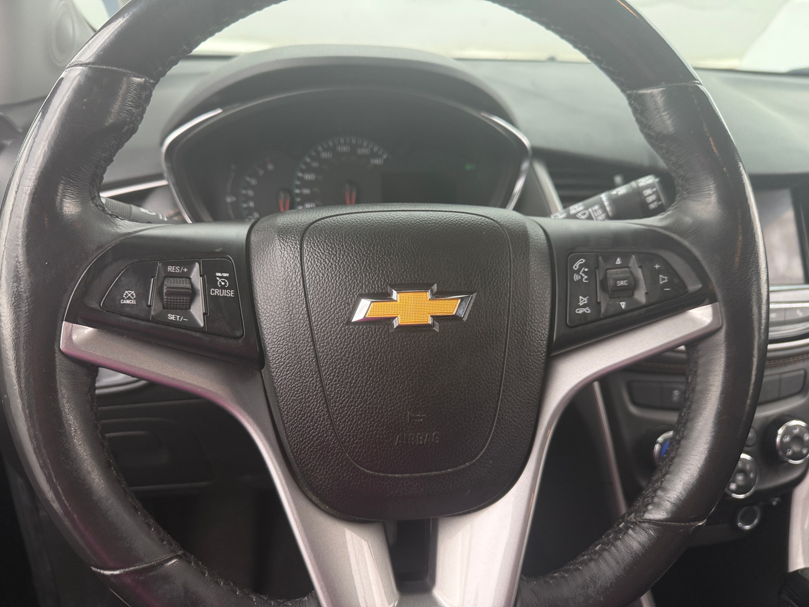 Thumbnail: 2022 Chevrolet Trax - 5