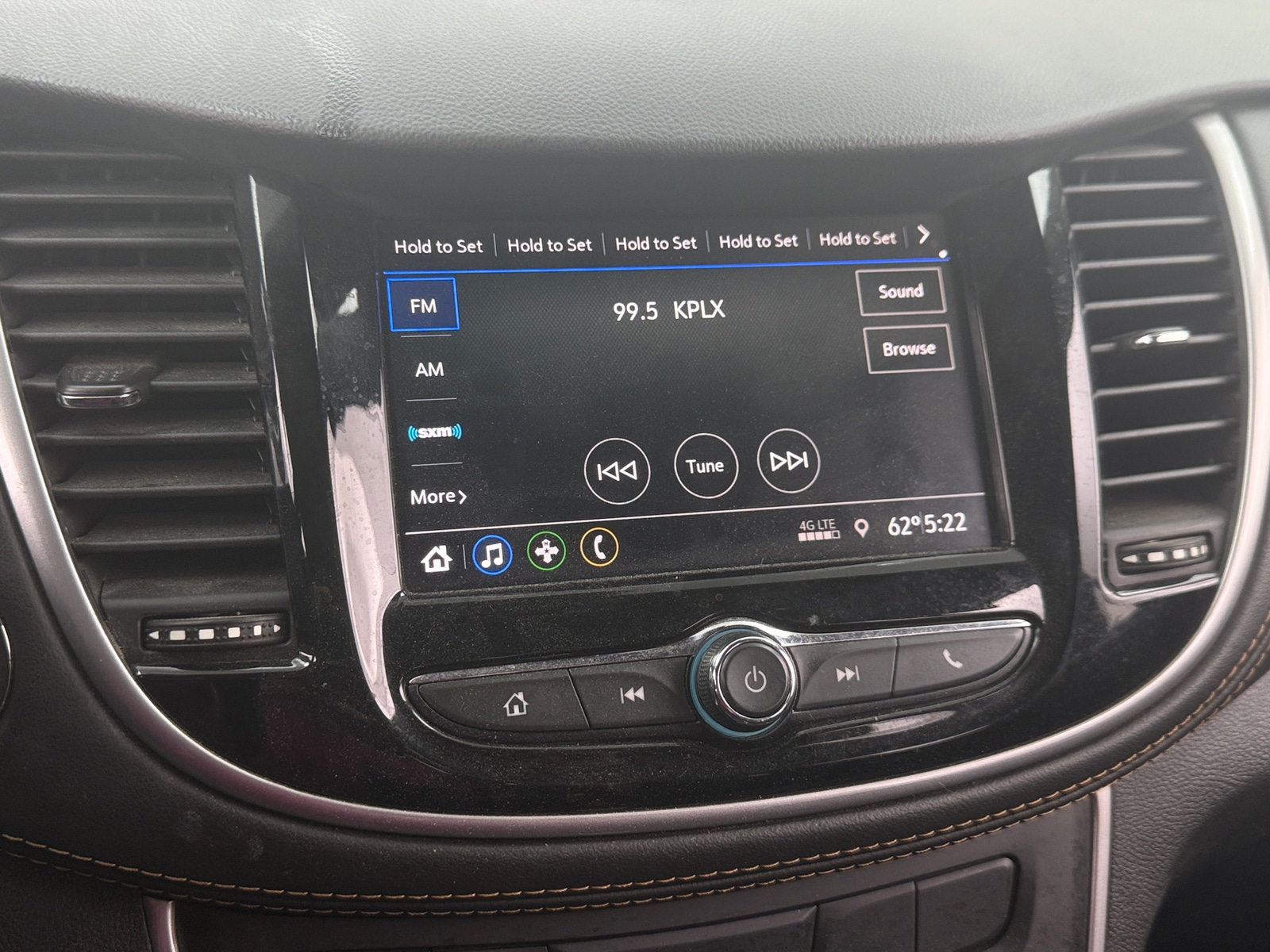 Thumbnail: 2022 Chevrolet Trax - 4