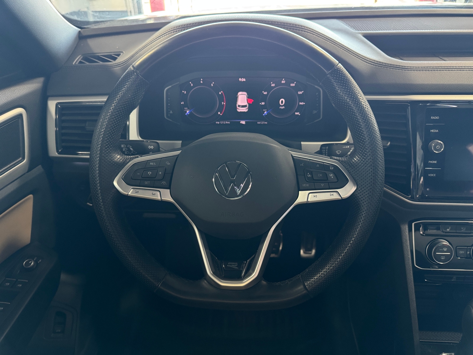 Thumbnail: 2022 Volkswagen Atlas - 4