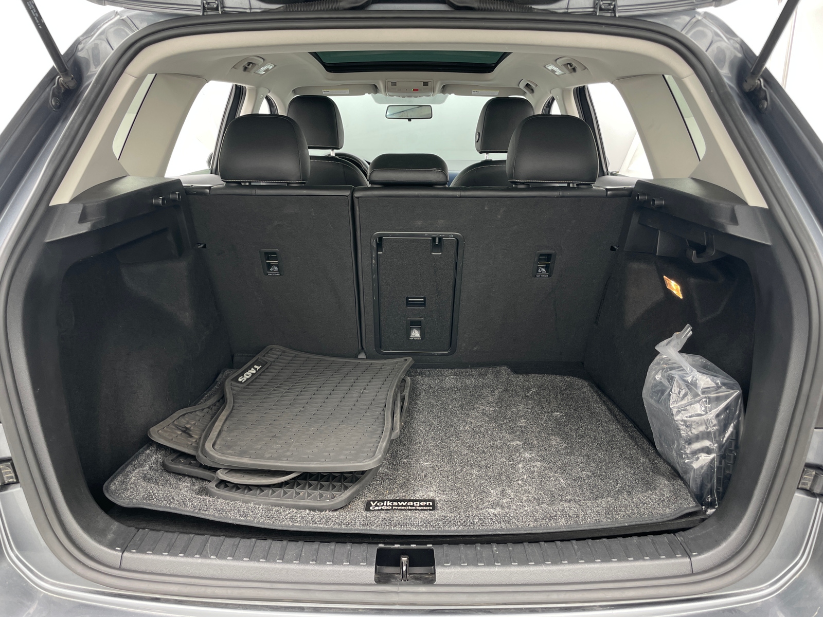 Thumbnail: 2022 Volkswagen Taos - 6