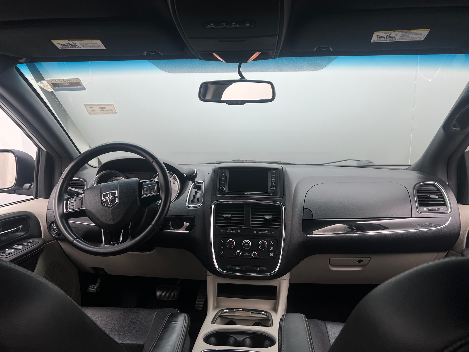 Thumbnail: 2018 Dodge Grand Caravan - 2