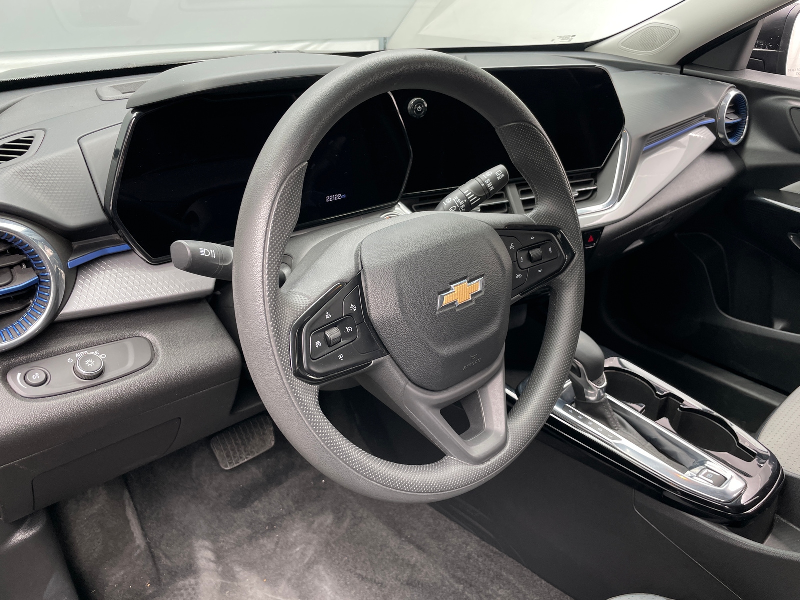 Thumbnail: 2025 Chevrolet Trax - 5