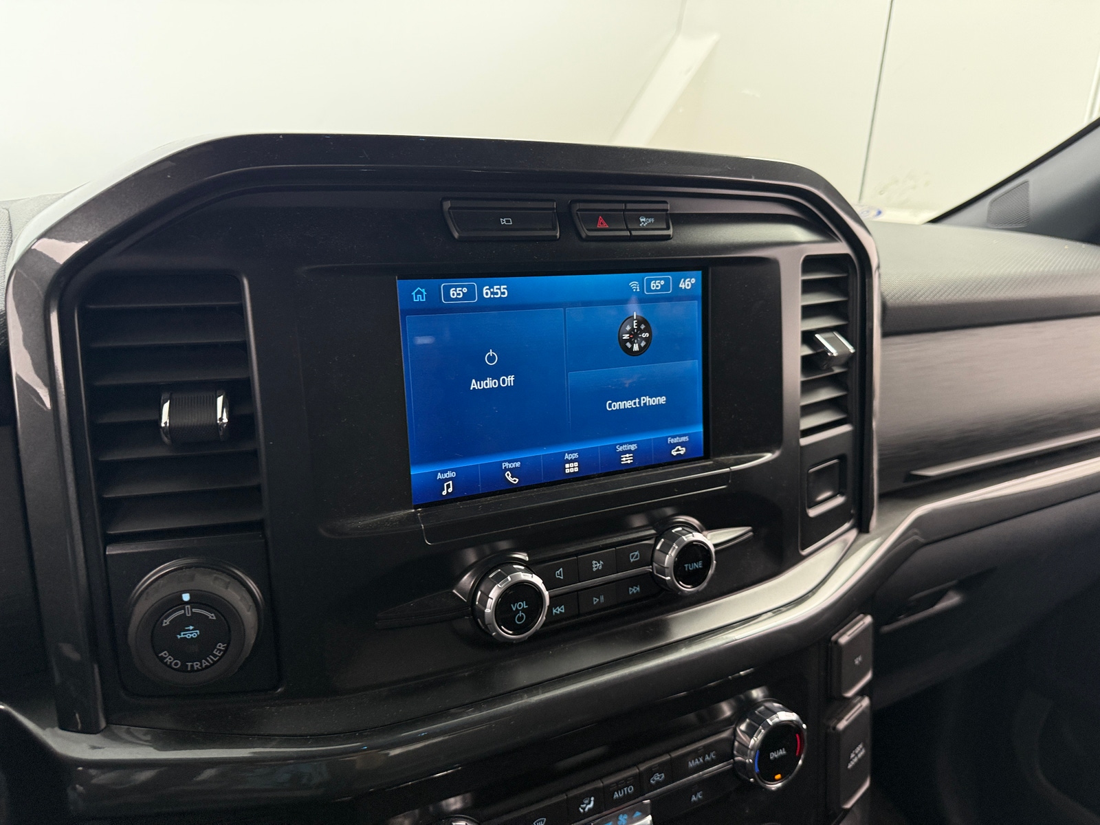 Thumbnail: 2022 Ford Econoline - 4