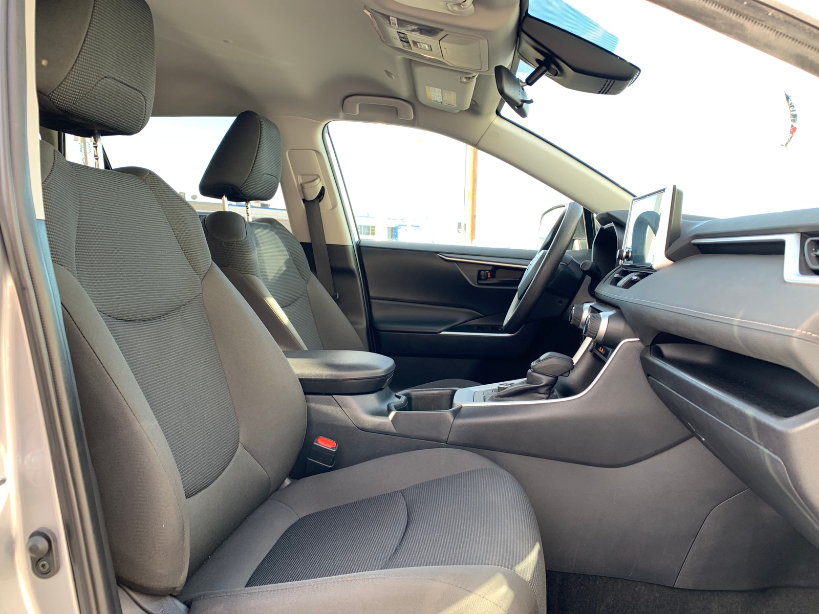 Thumbnail: 2025 Toyota RAV4 - 2