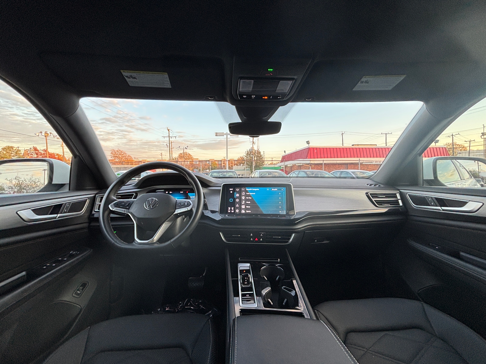 Thumbnail: 2025 Volkswagen Atlas - 3