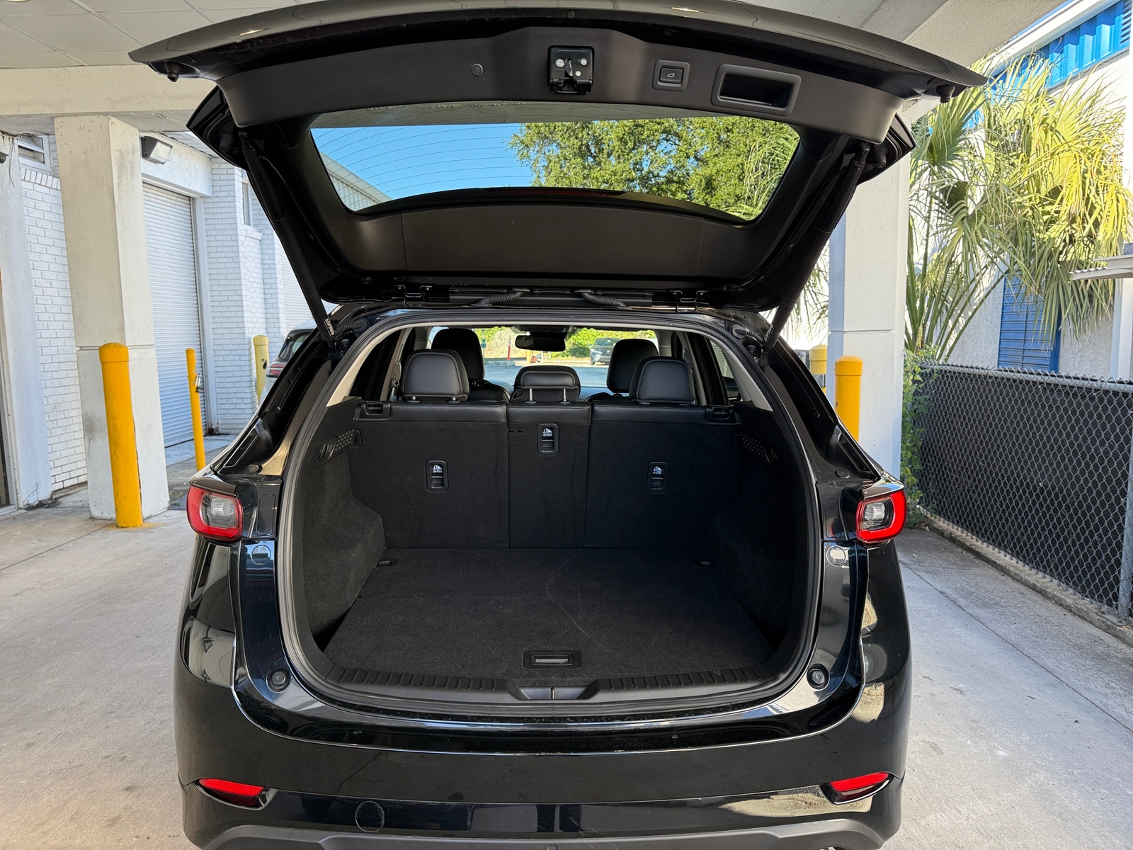 Thumbnail: 2025 Mazda CX-5 - 6