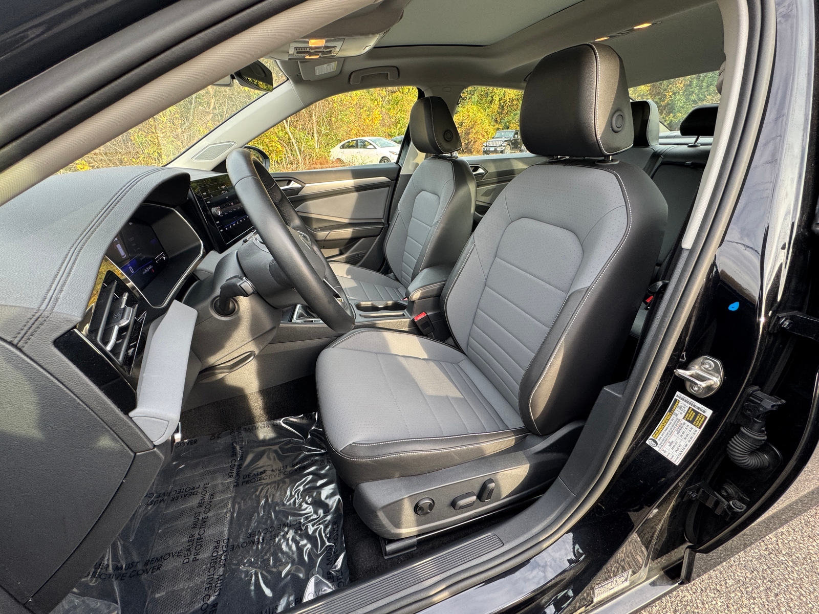 Thumbnail: 2025 Volkswagen Jetta - 2