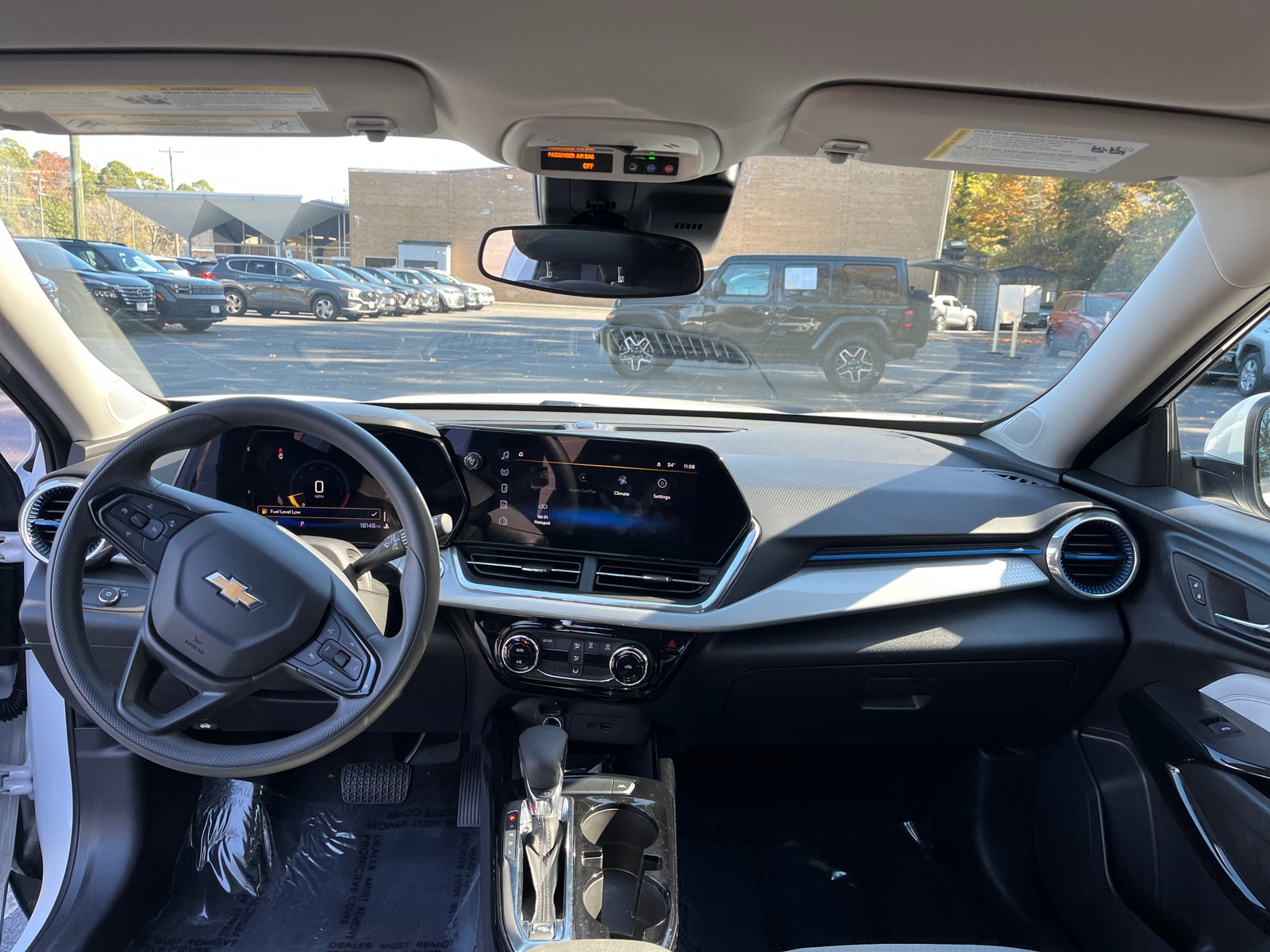 Thumbnail: 2025 Chevrolet Trax - 3