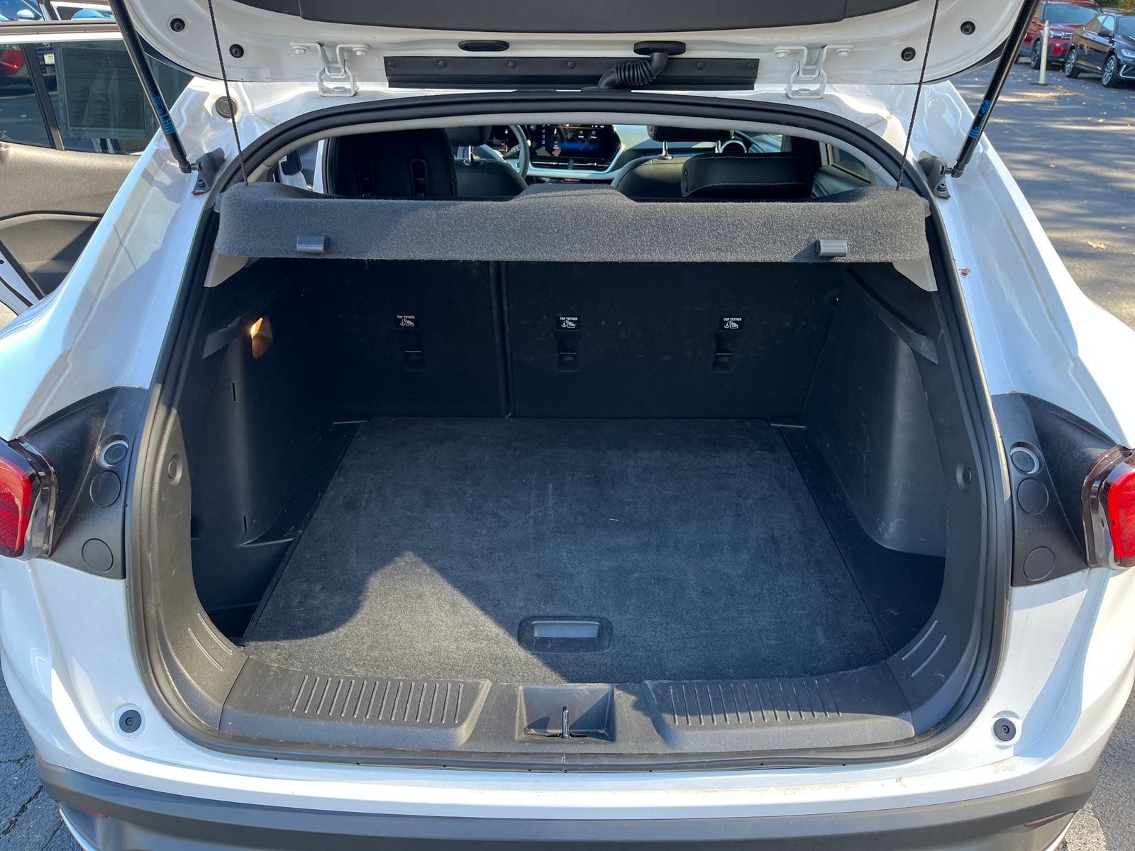 Thumbnail: 2025 Chevrolet Trax - 5