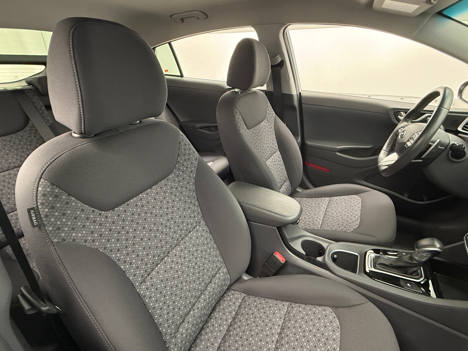 Thumbnail: 2019 Hyundai Ioniq - 2