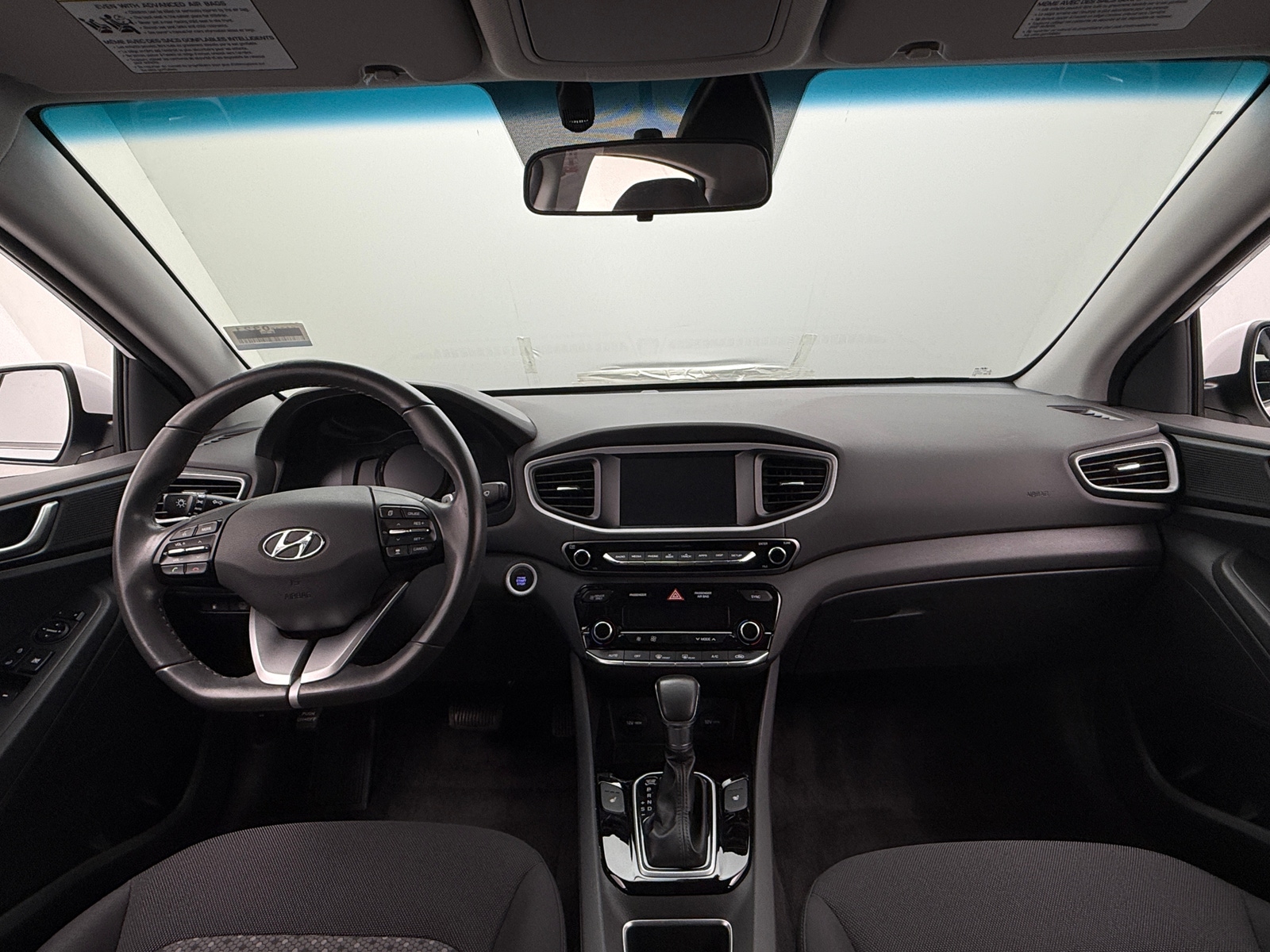 Thumbnail: 2019 Hyundai Ioniq - 3