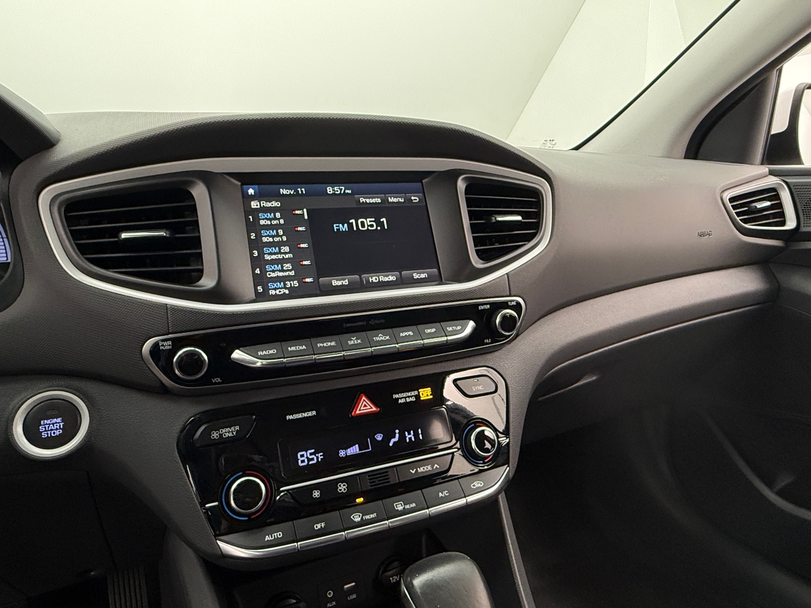 Thumbnail: 2019 Hyundai Ioniq - 4