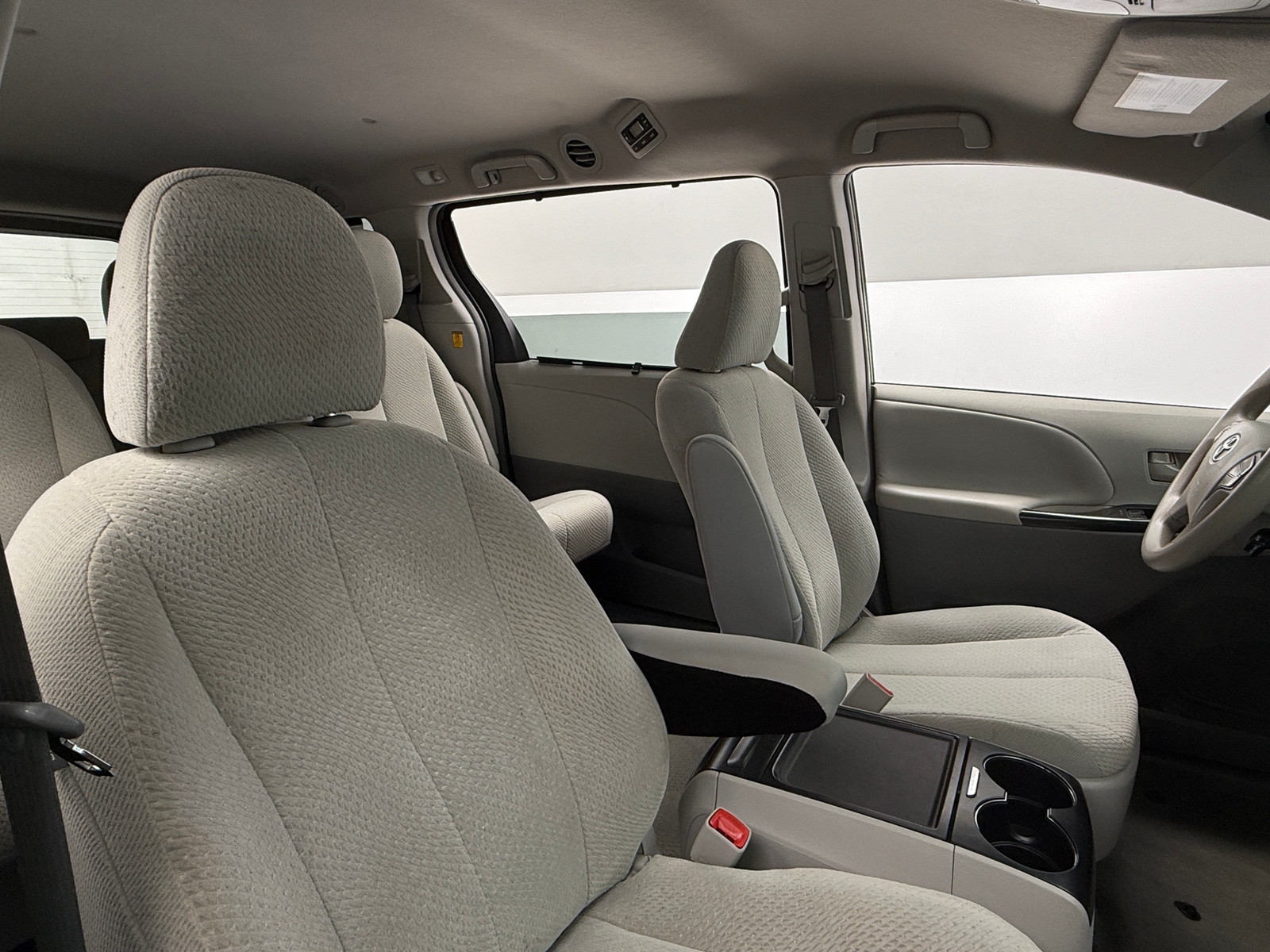 Thumbnail: 2013 Toyota Sienna - 2