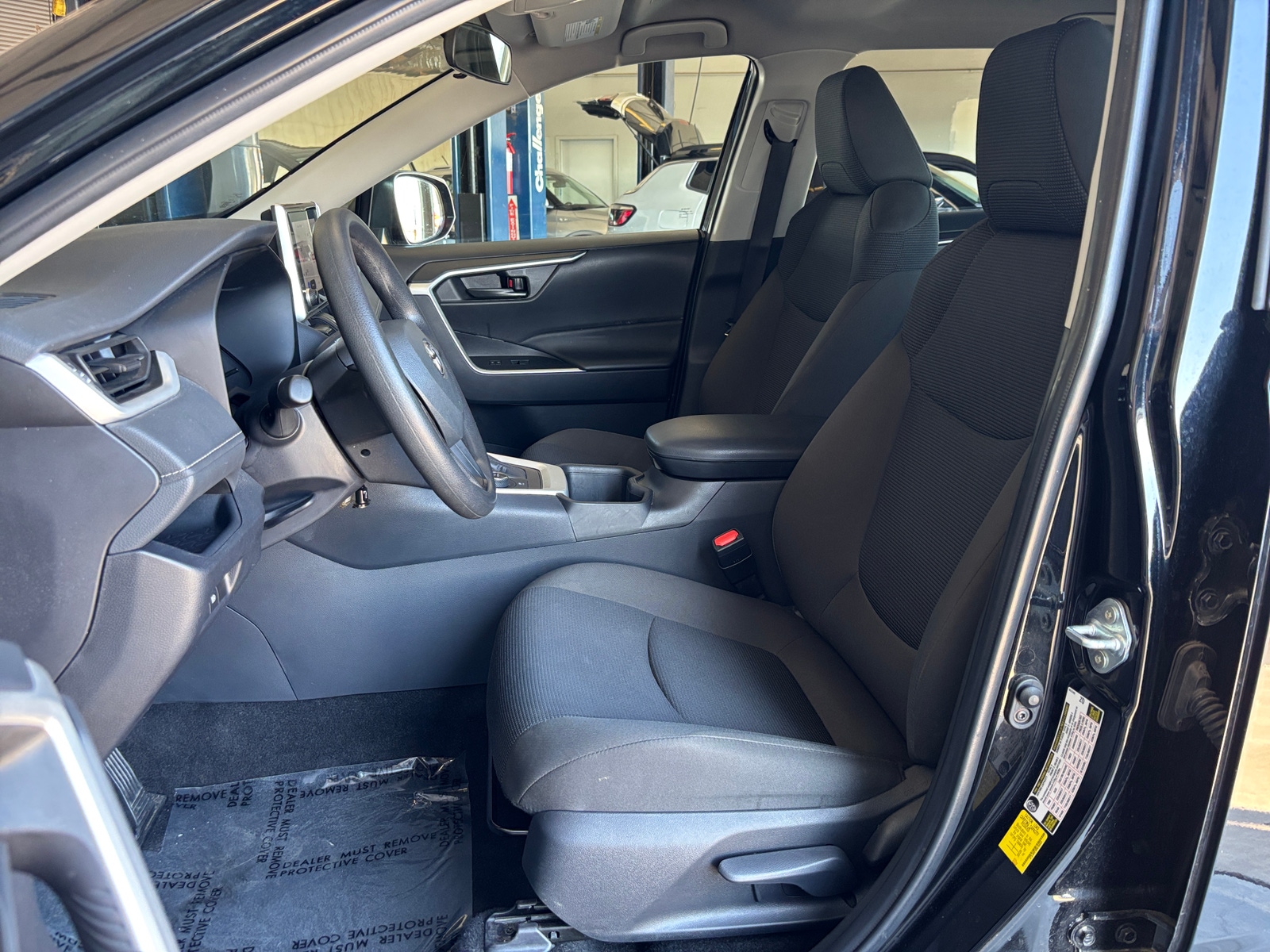 Thumbnail: 2025 Toyota RAV4 - 2