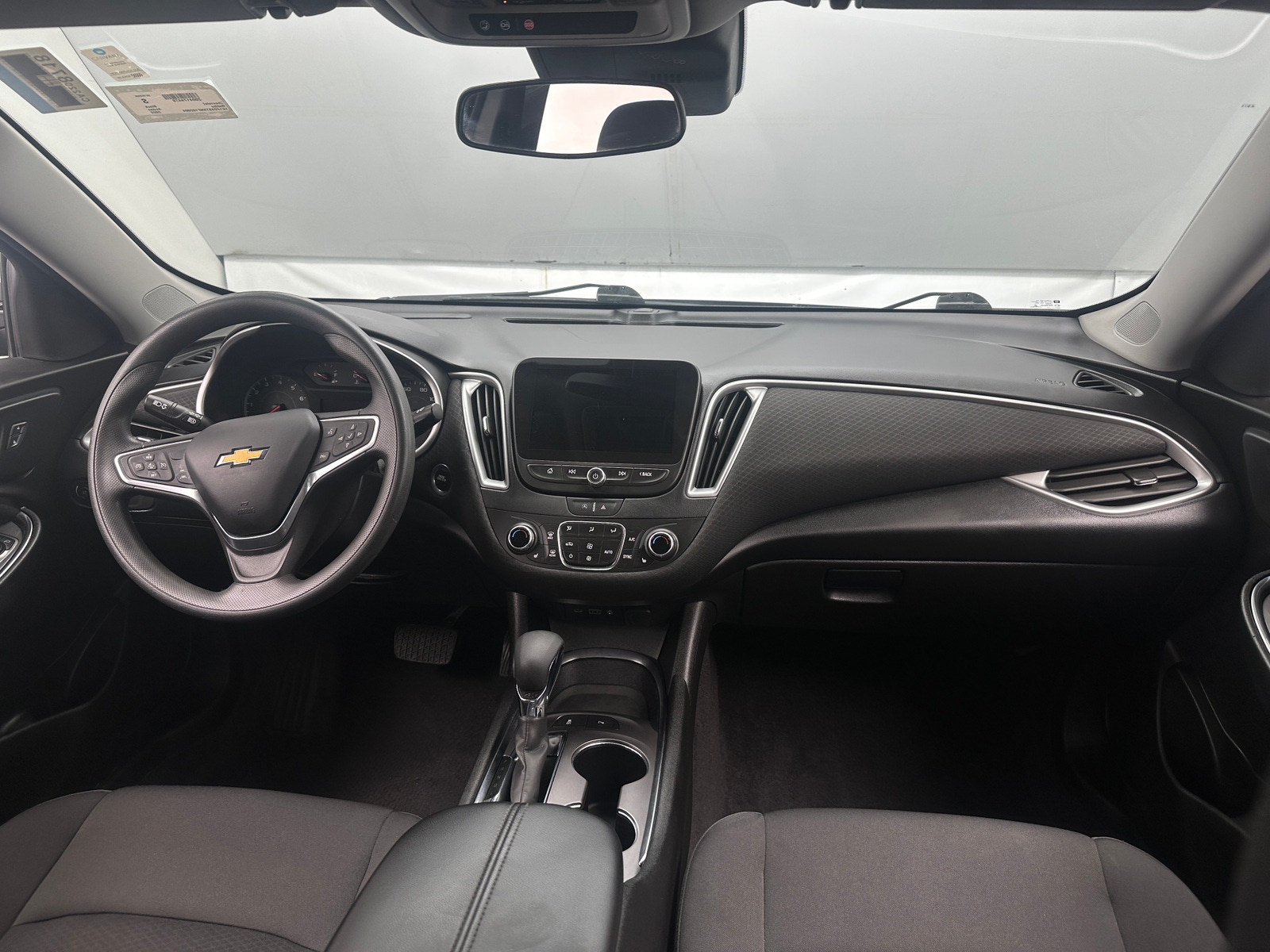 Thumbnail: 2022 Chevrolet Malibu - 3