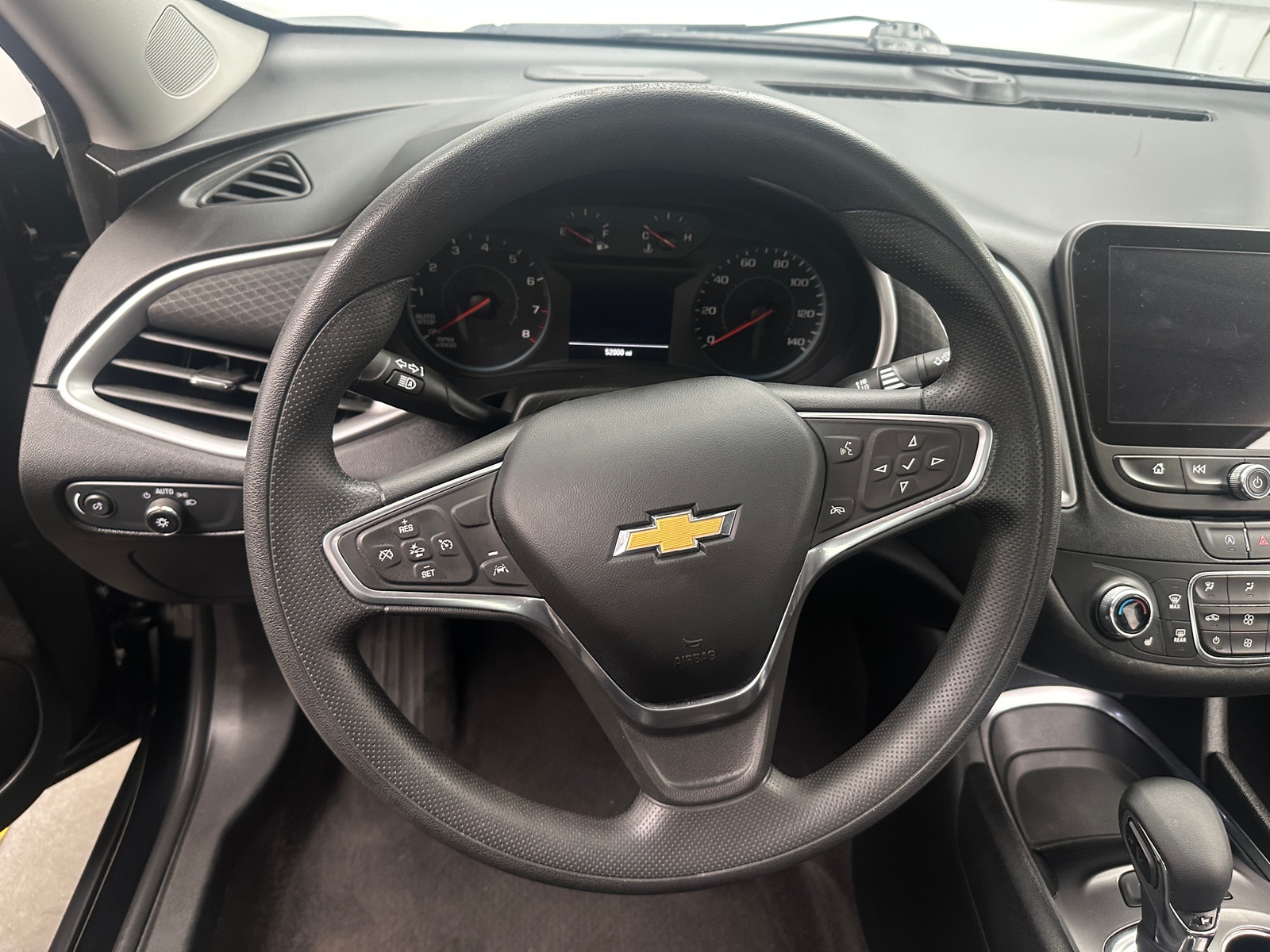 Thumbnail: 2022 Chevrolet Malibu - 5