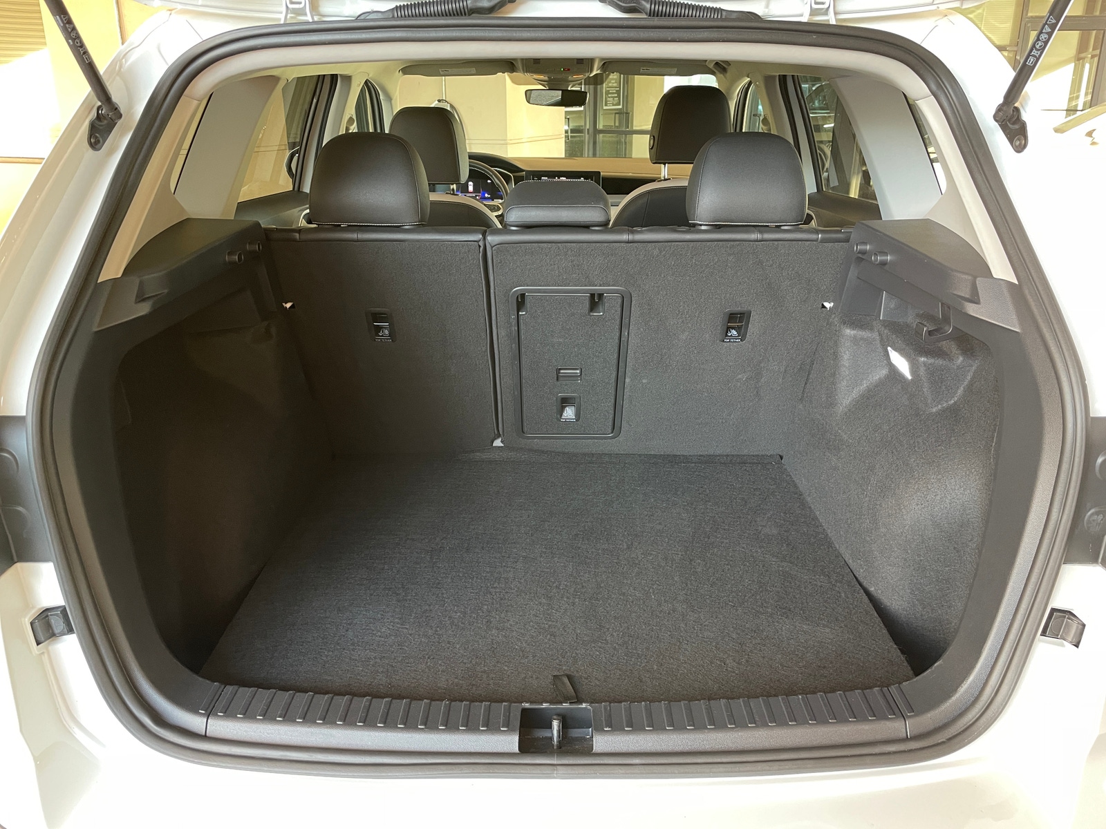 Thumbnail: 2025 Volkswagen Taos - 6