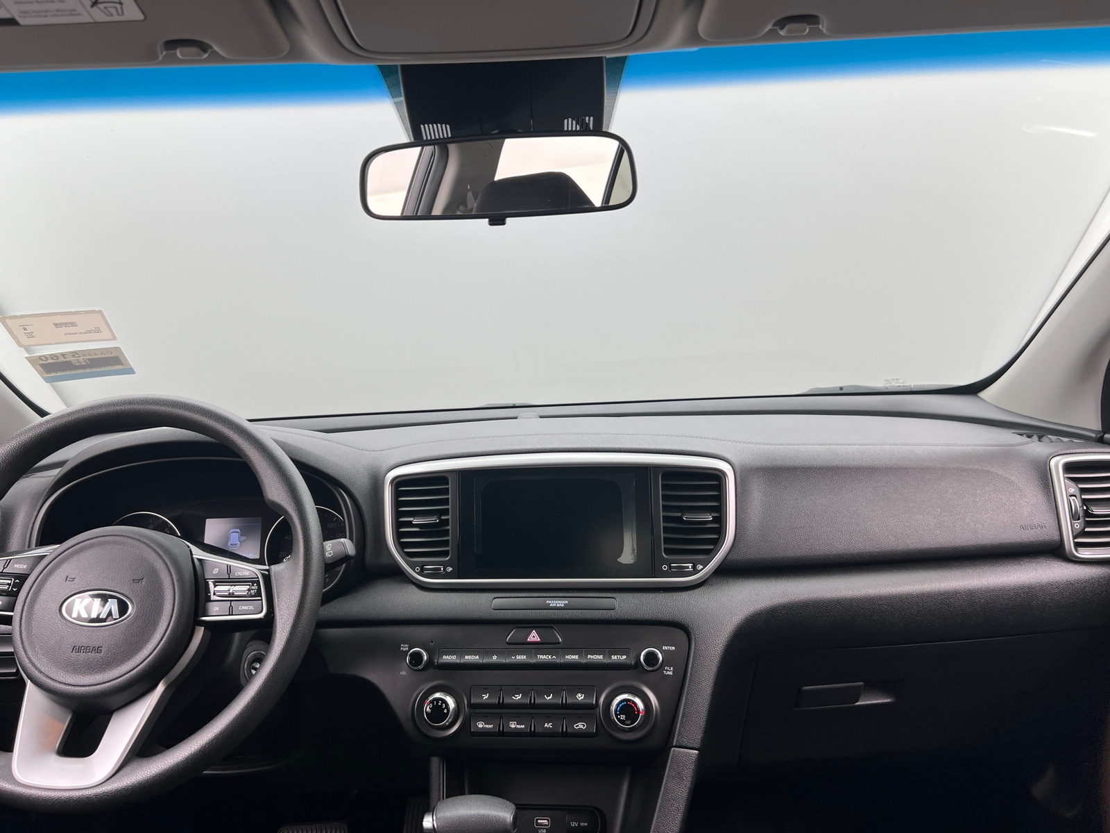 Thumbnail: 2020 Kia Sportage - 3