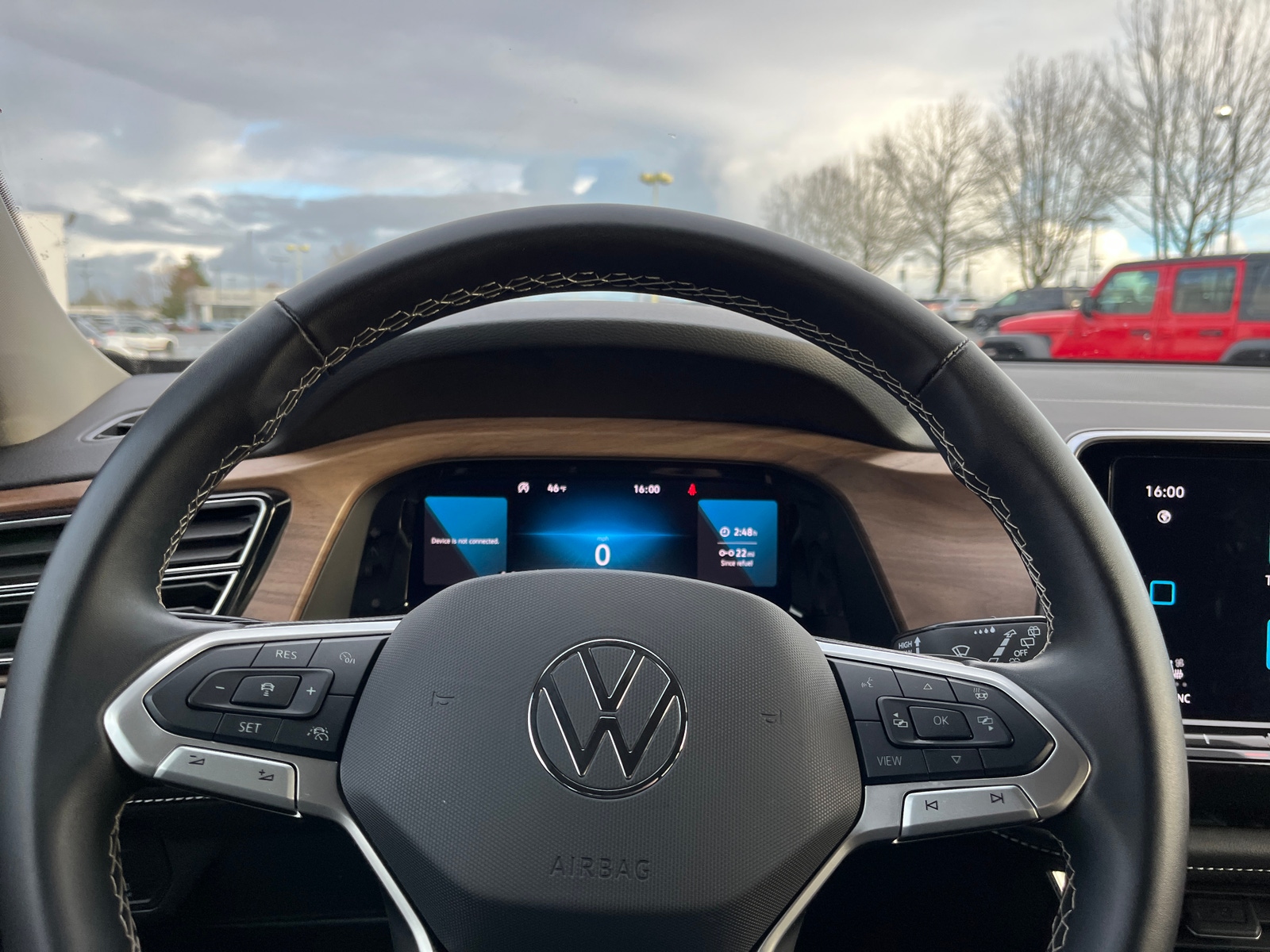 Thumbnail: 2025 Volkswagen Atlas - 5