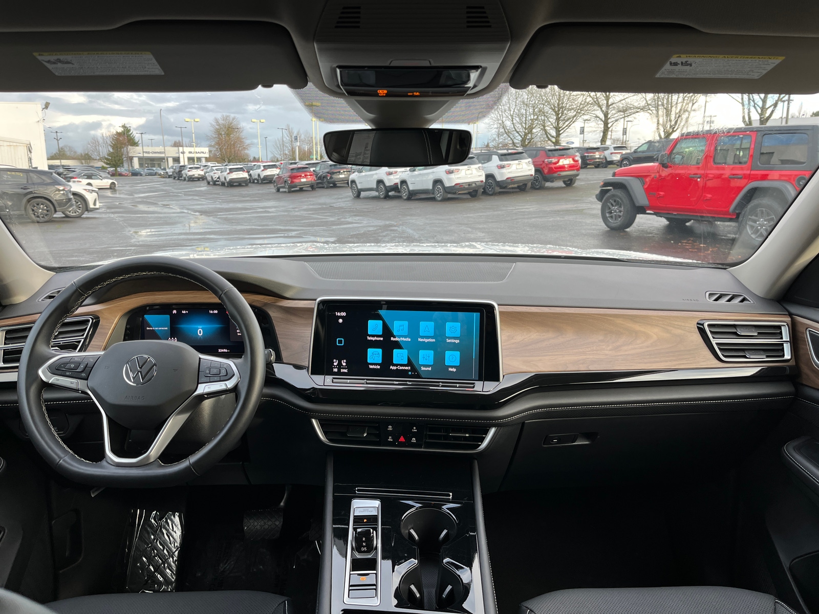 Thumbnail: 2025 Volkswagen Atlas - 3