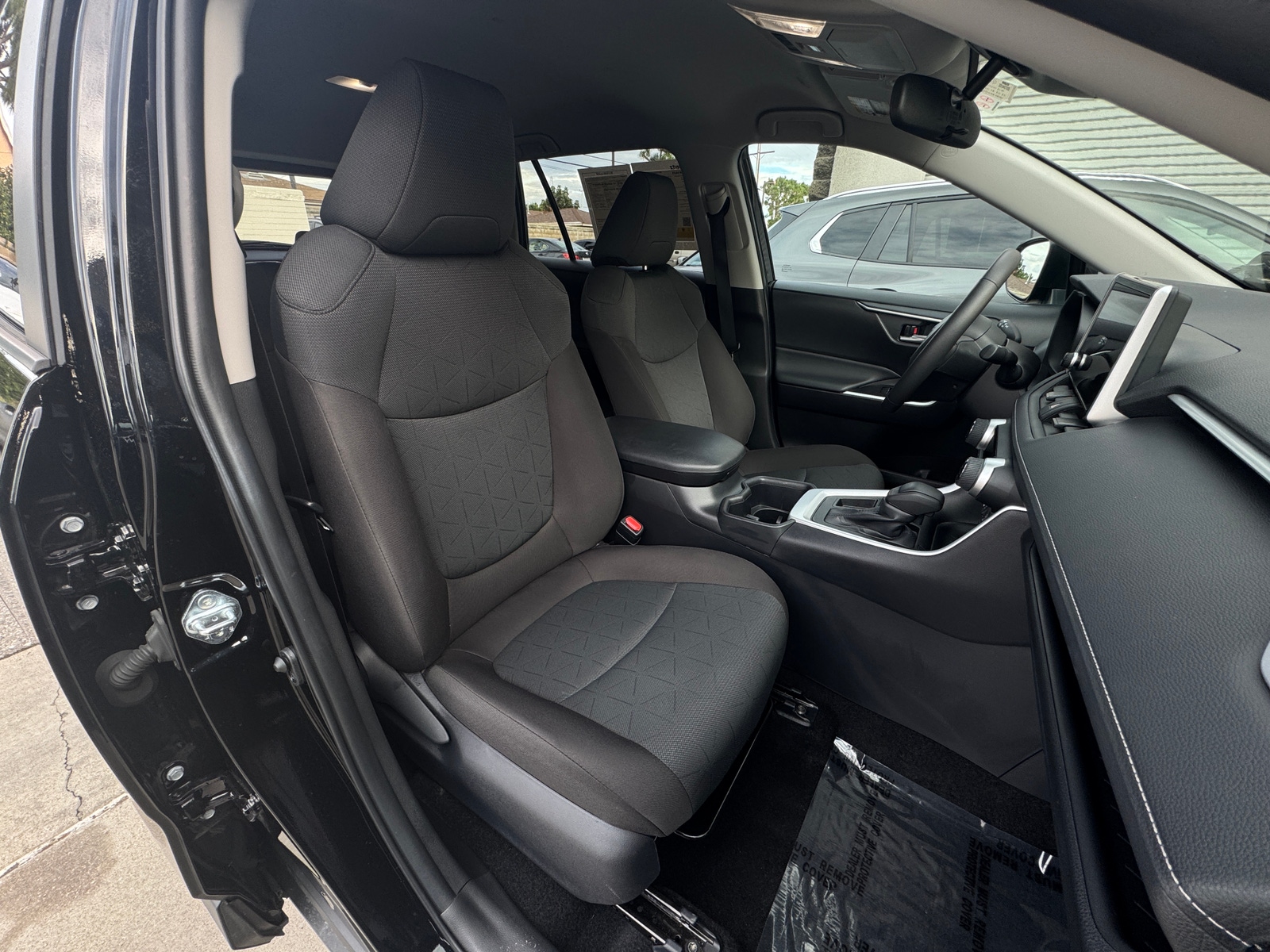 Thumbnail: 2025 Toyota RAV4 - 2