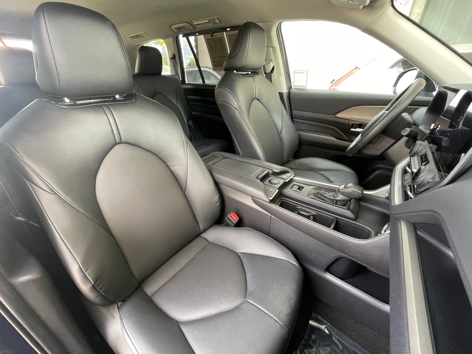 Thumbnail: 2025 Toyota Grand Highlander - 2