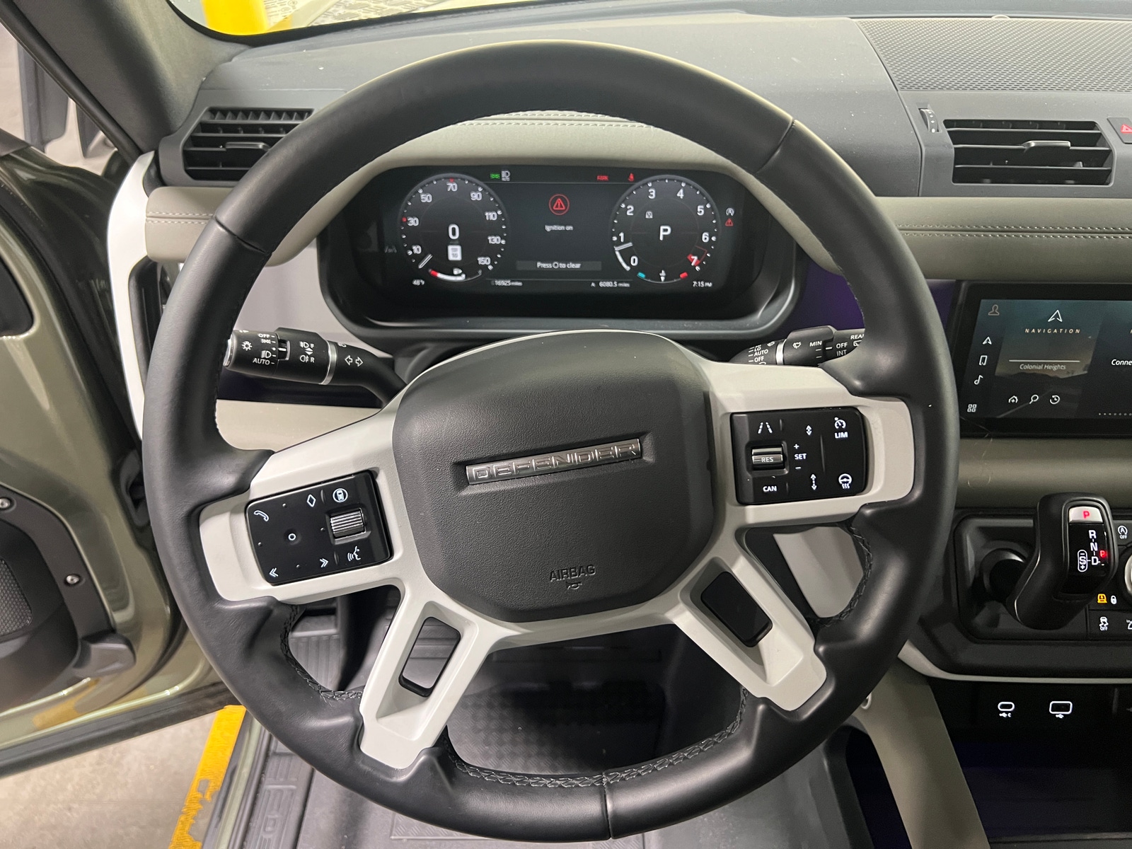 Thumbnail: 2024 Land Rover Defender - 4