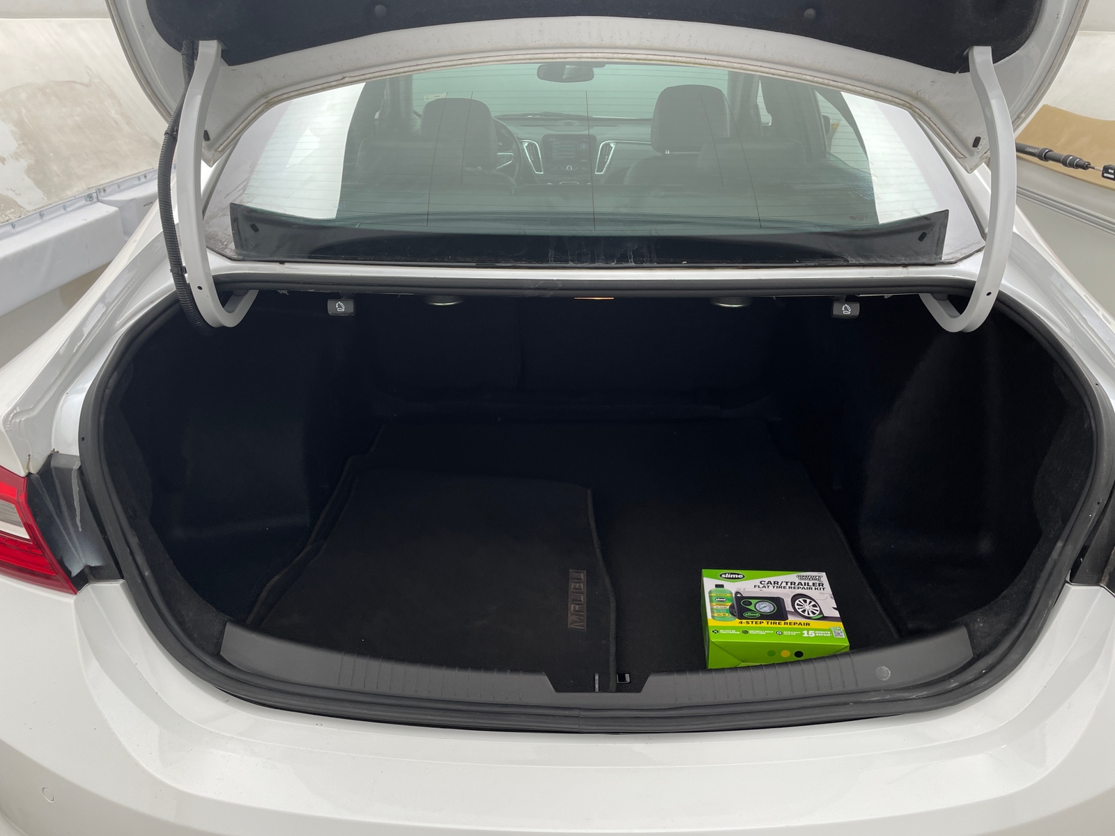 Thumbnail: 2016 Chevrolet Malibu - 6