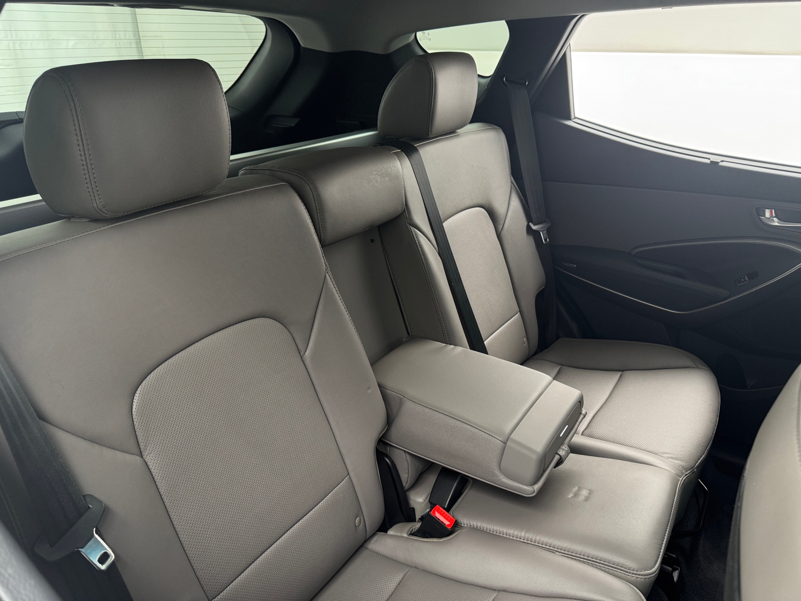 Thumbnail: 2018 Hyundai Santa Fe - 5