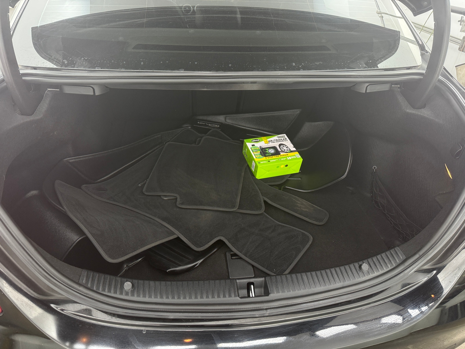 Thumbnail: 2016 Mercedes-Benz C-Class - 6