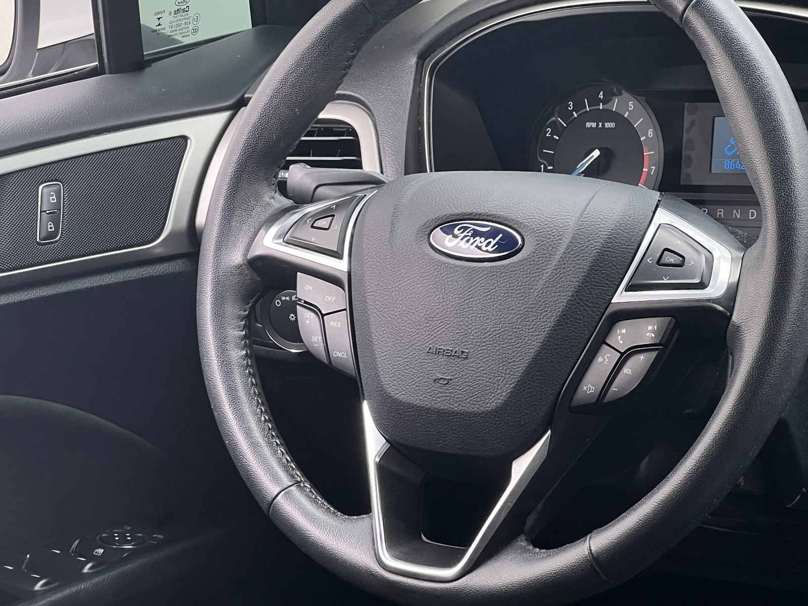 Thumbnail: 2017 Ford Fusion - 5