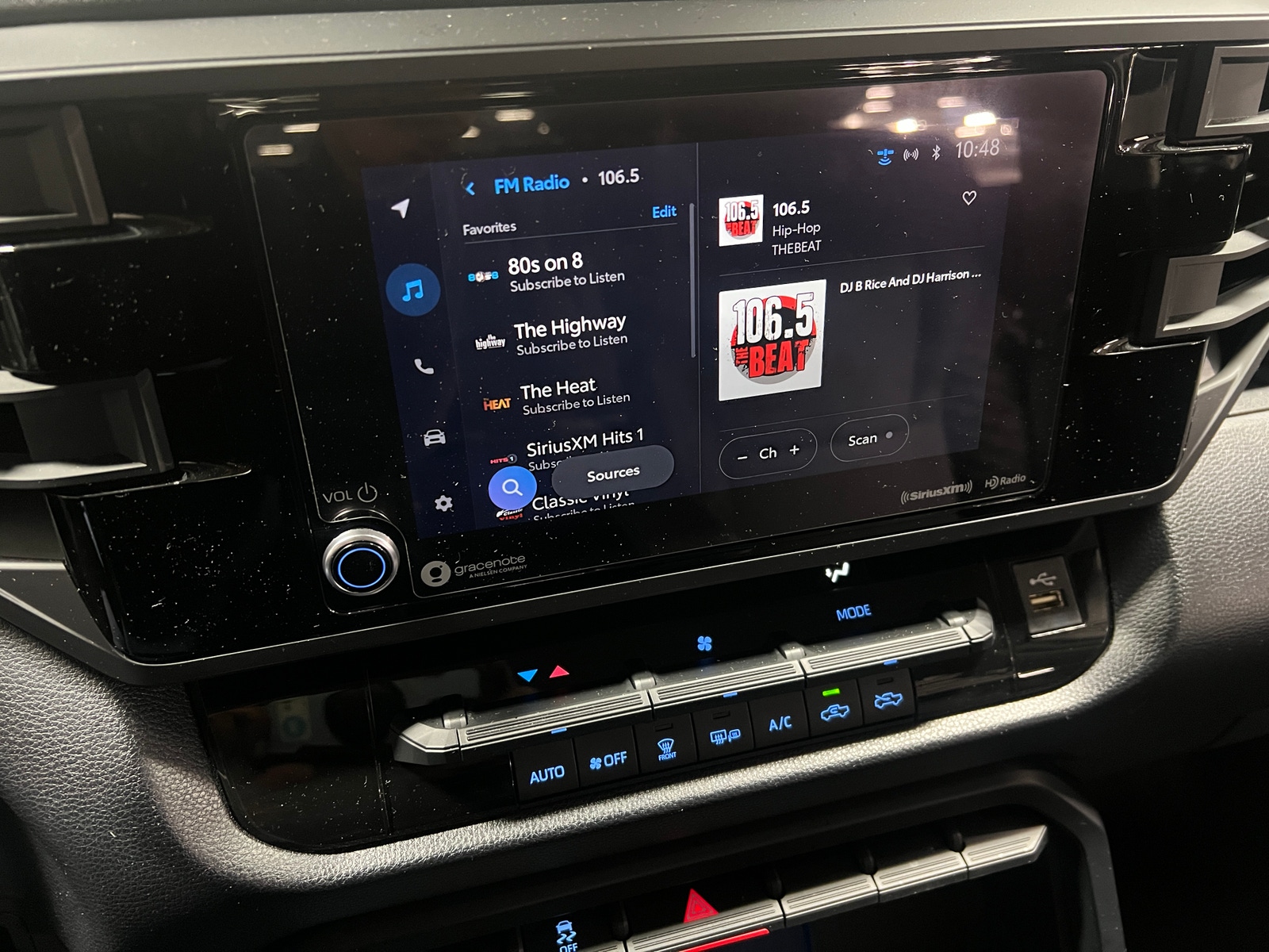 Thumbnail: 2022 Toyota Tundra - 4