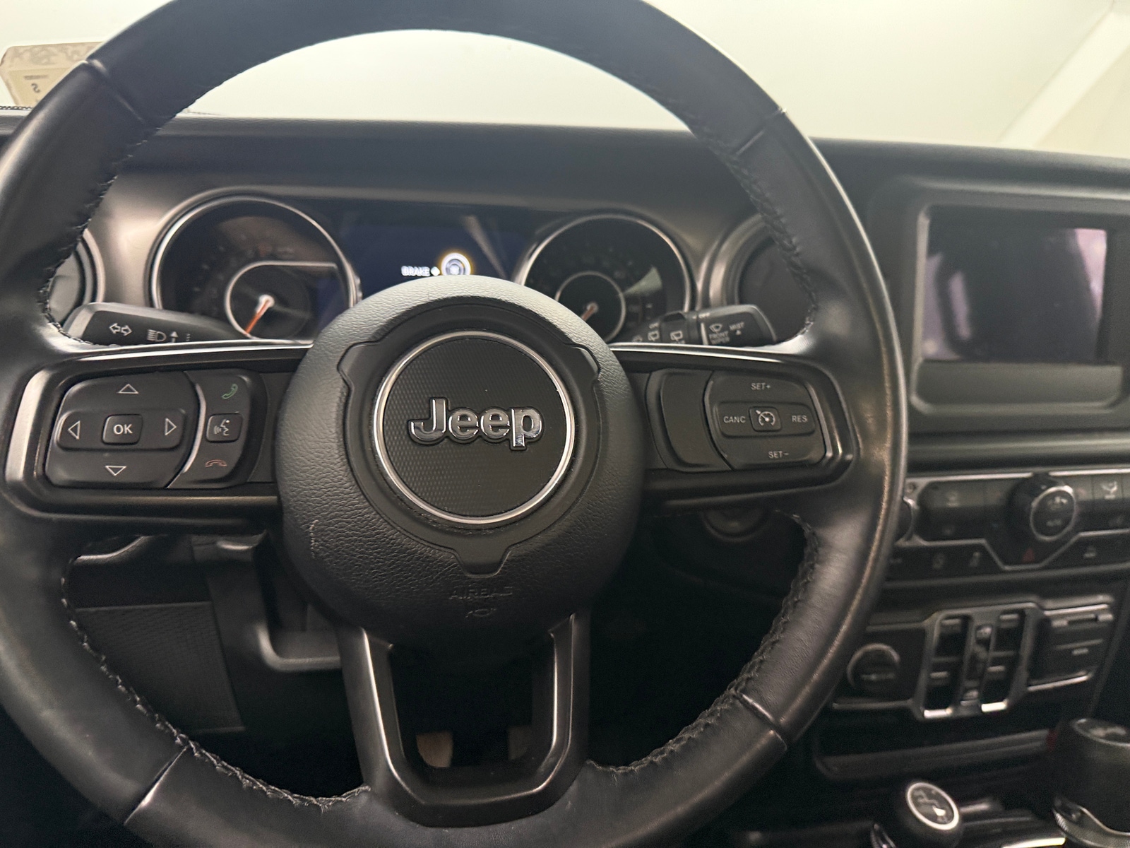 Thumbnail: 2021 Jeep Wrangler - 5